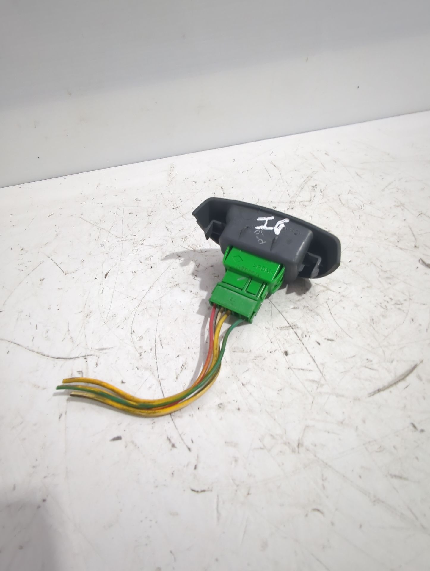 mando_elevalunas_delantero_izquierdo_6554kz_peugeot_107_pm_pn_1_4_hdi