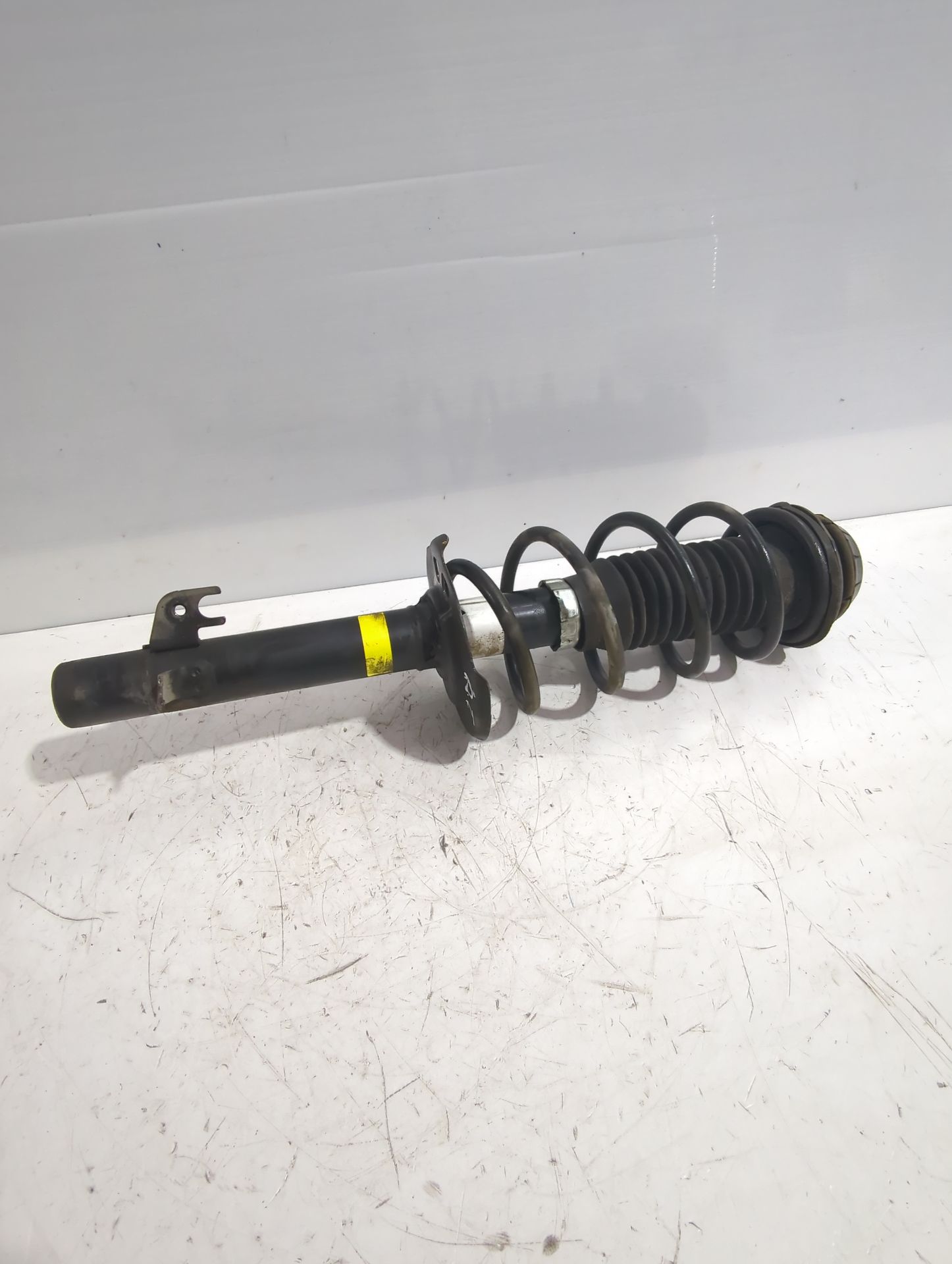 amortiguador_delantero_izquierdo_5202ry_peugeot_107_pm_pn_1_4_hdi