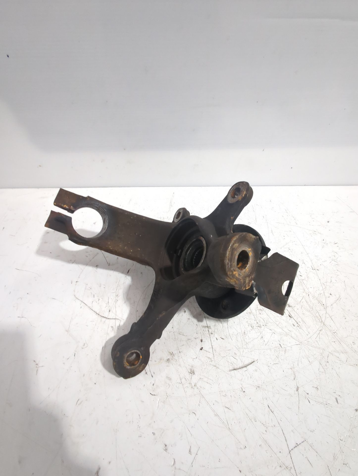 mangueta_delantera_izquierda_364688_peugeot_107_pm_pn_1_4_hdi