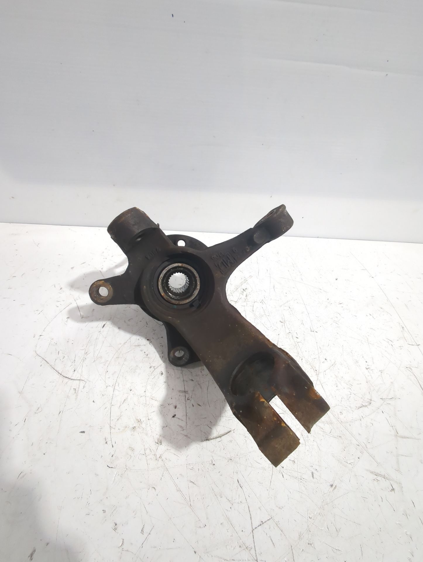 mangueta_delantera_izquierda_364688_peugeot_107_pm_pn_1_4_hdi