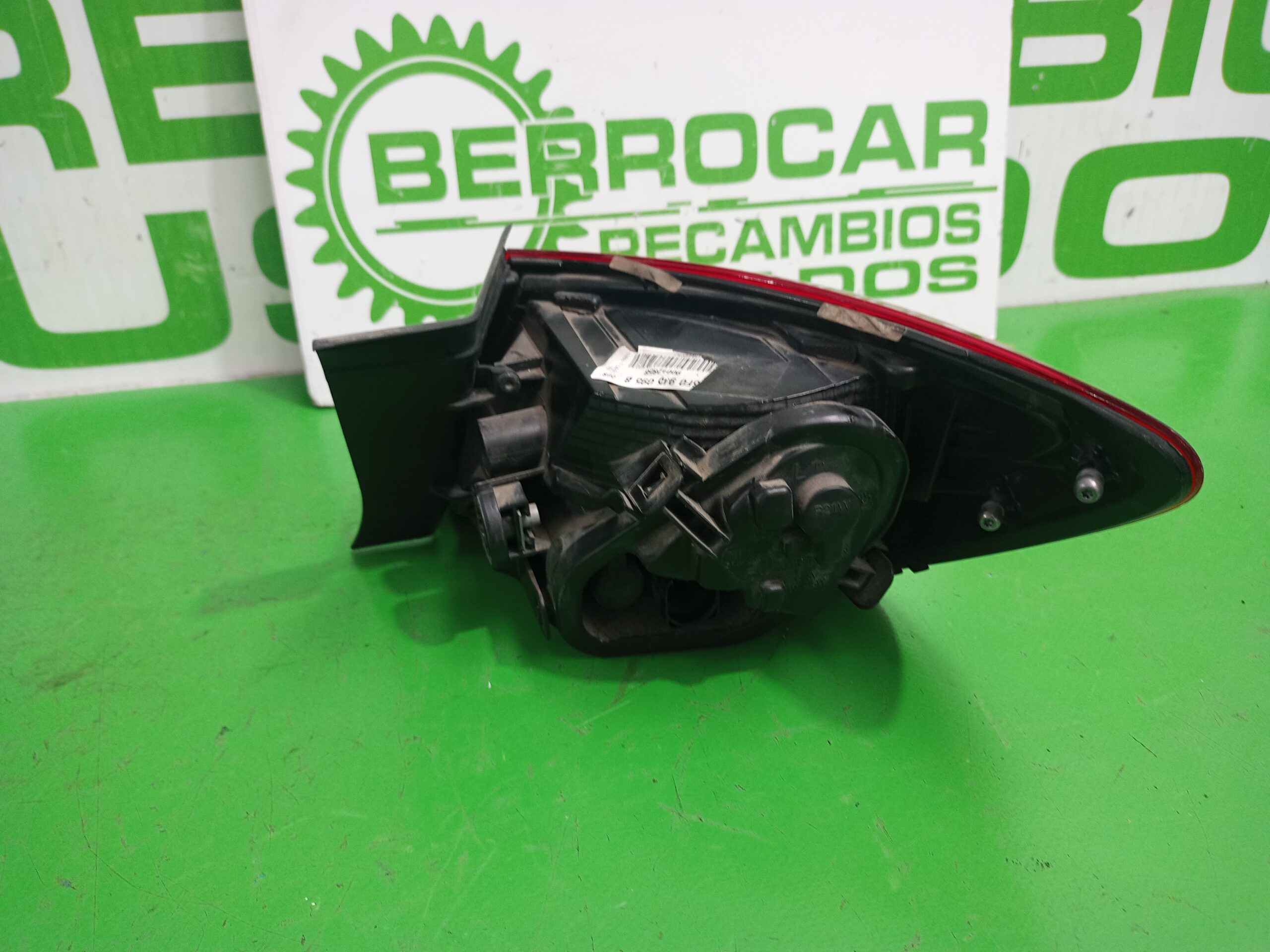 piloto_trasero_izquierdo_5f0945095b_seat_leon_st_5f8