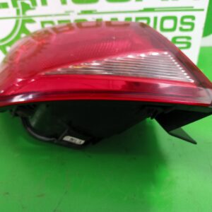 piloto_trasero_izquierdo_5f0945095b_seat_leon_st_5f8