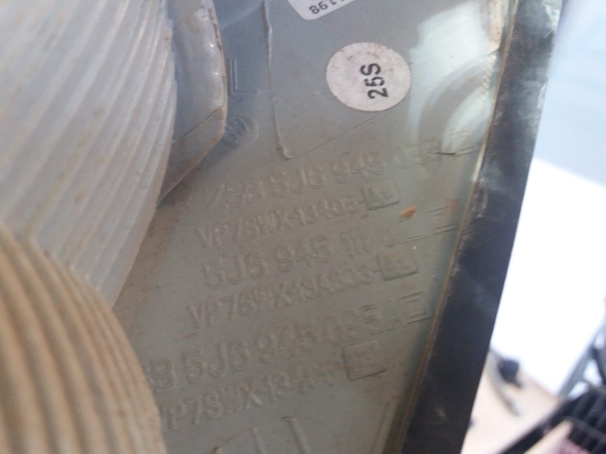 piloto_trasero_izquierdo_5j6945111_skoda_fabia_combi_5j5