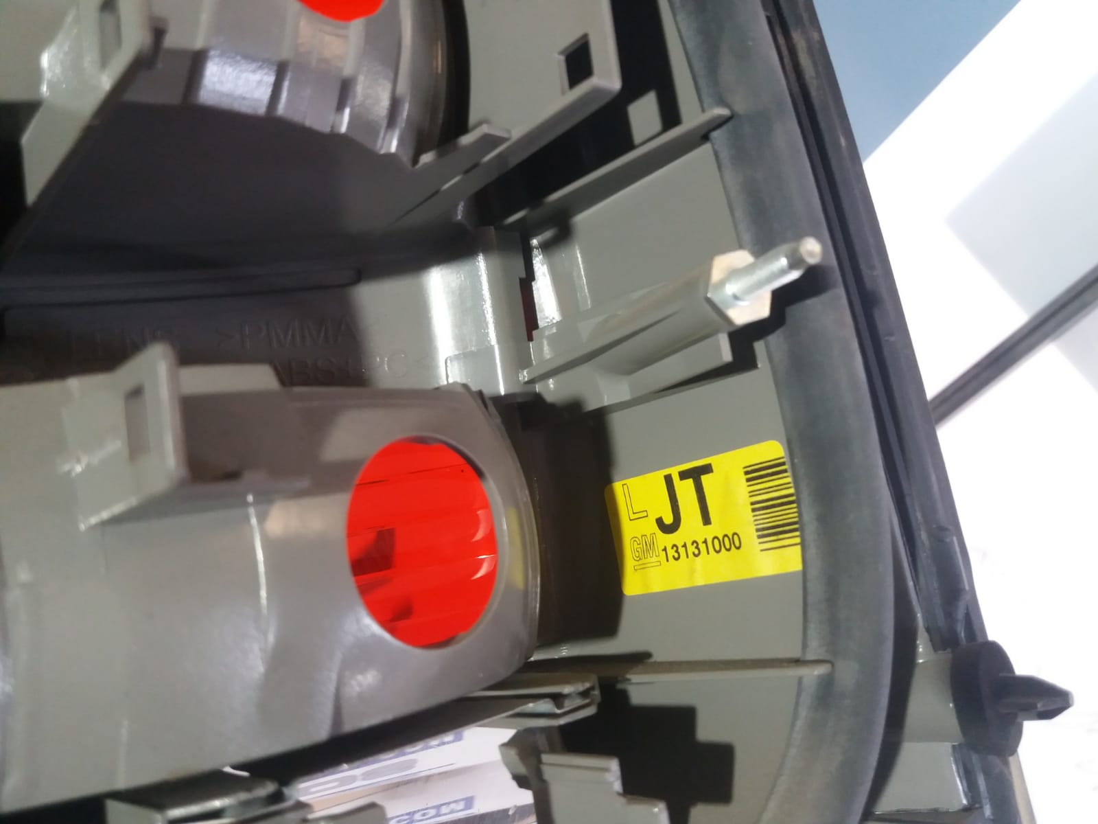 piloto_trasero_izquierdo_13131000_opel_vectra_c_berlina_1_9_cdti_cat_z_19_dtl