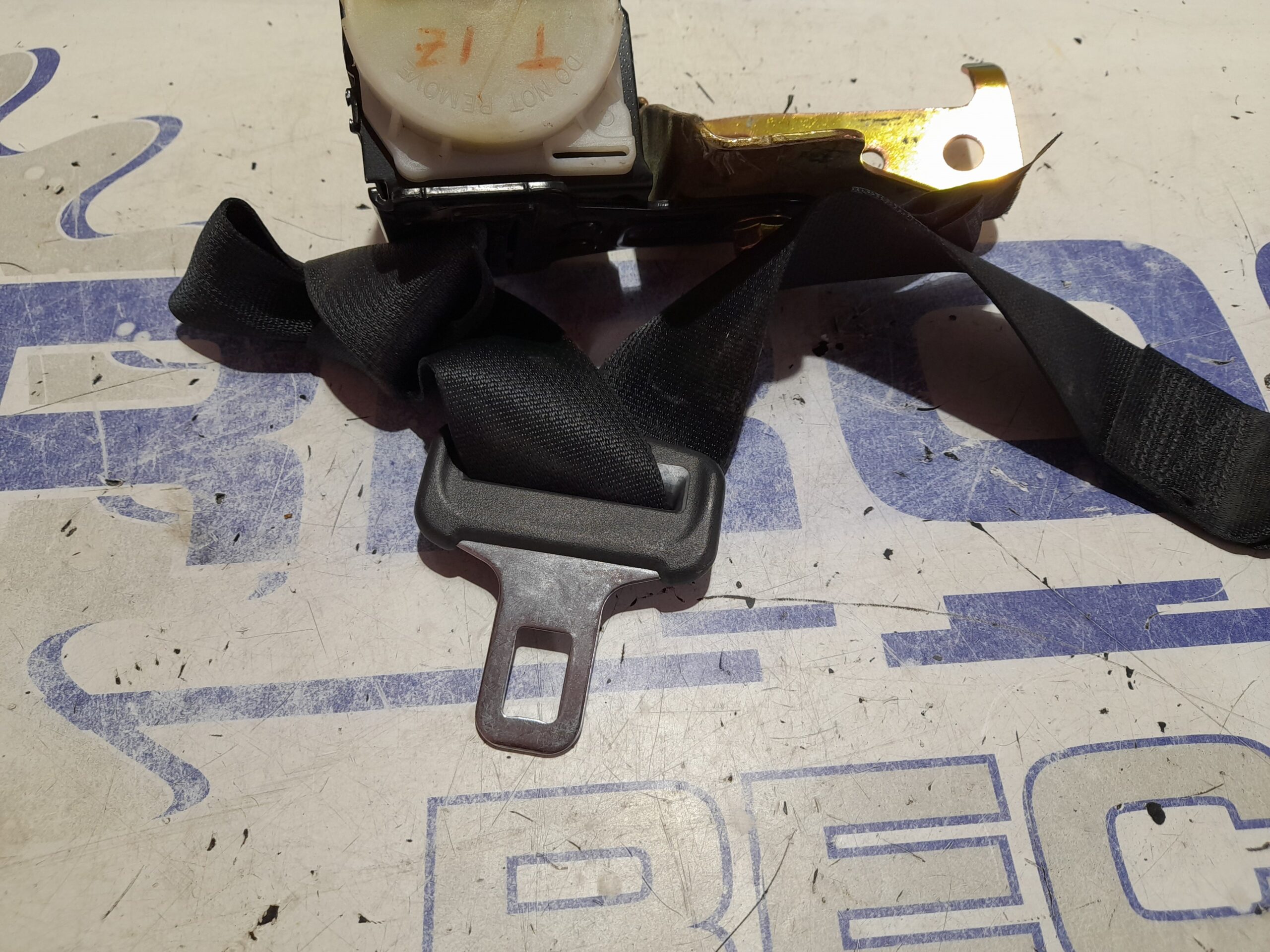 cinturon_seguridad_trasero_izquierdo_7336002170_toyota_corolla_e12_2_0_turbodiesel_cat