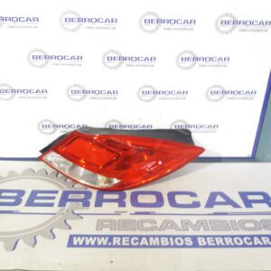 piloto_trasero_derecho_13226837_opel_insignia_berlina_2_0_16v_cdti