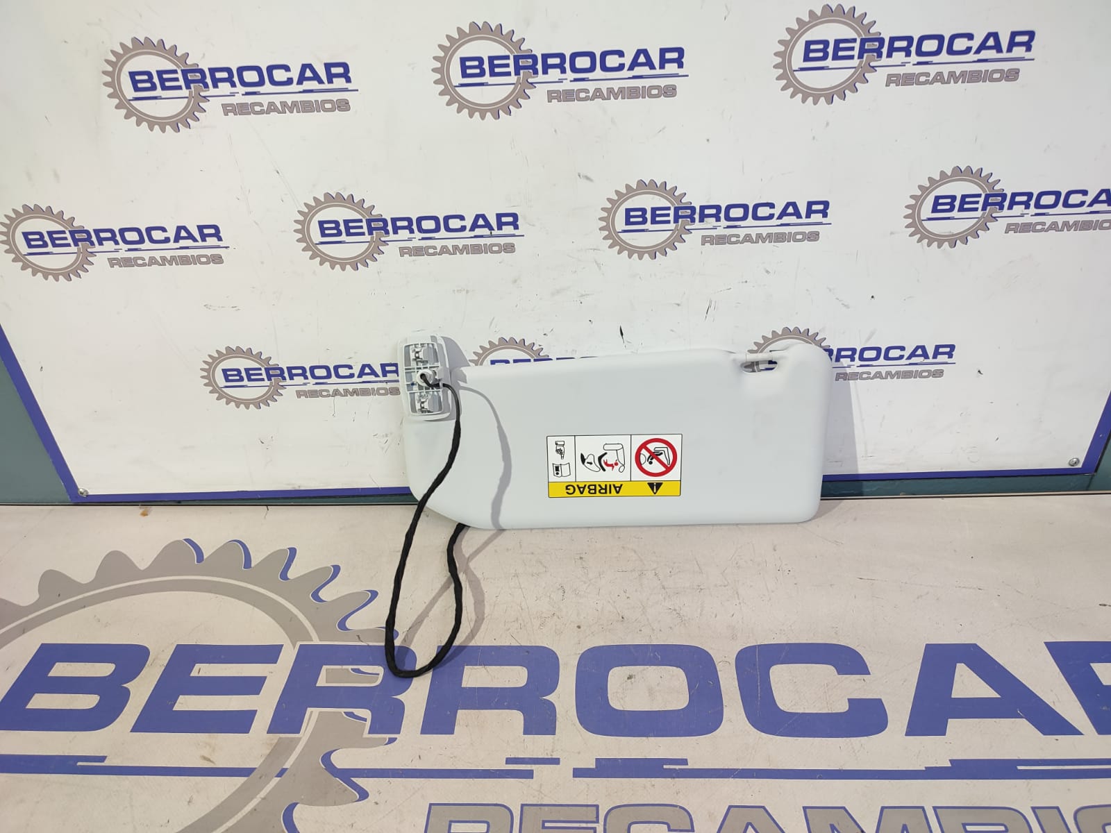 parasol_derecho_16117312_peugeot_508