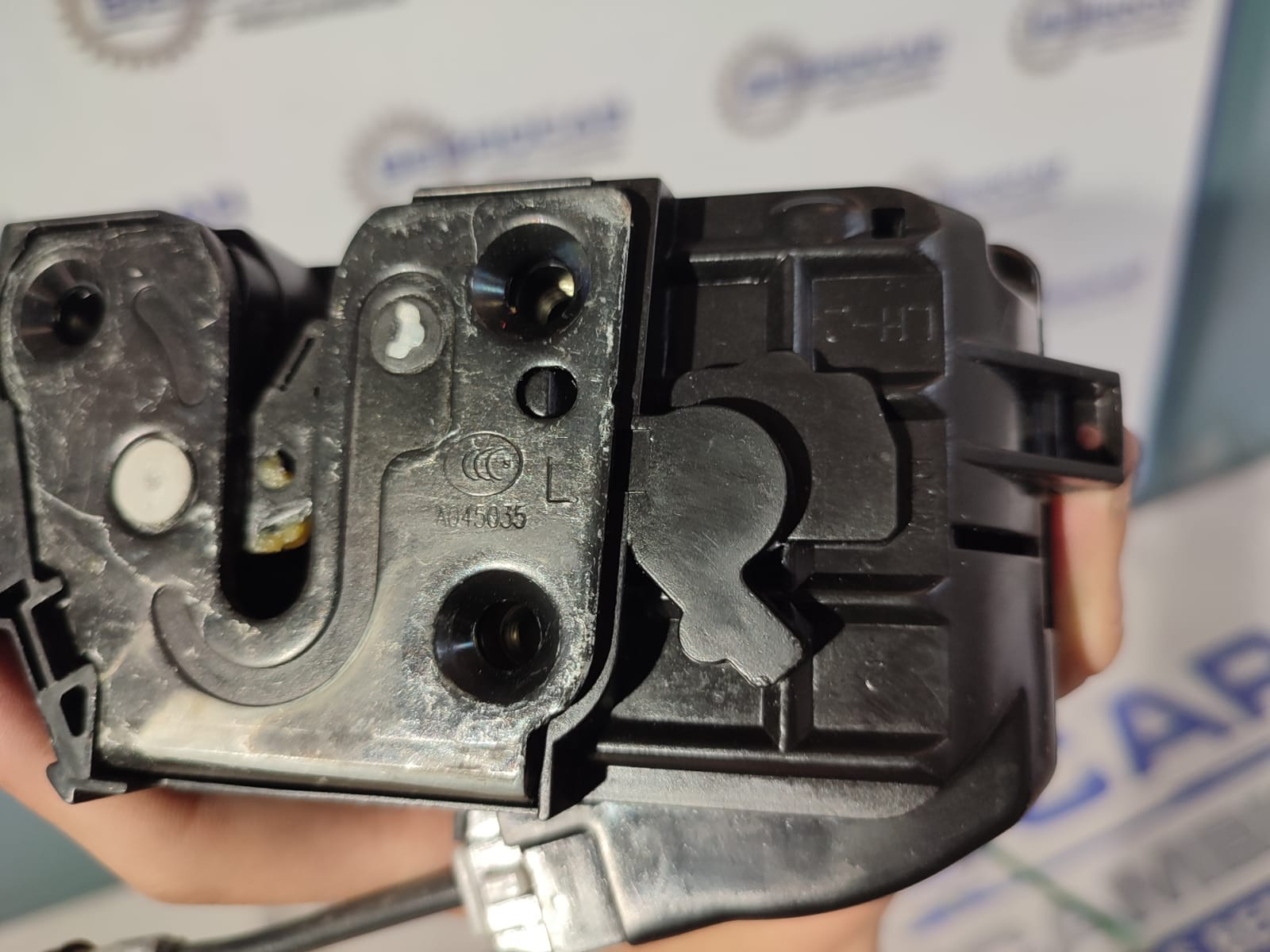 cerradura_puerta_delantera_derecha_a045035_hyundai_i30_gd