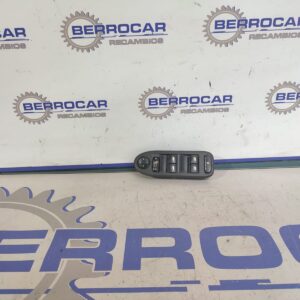 mando_elevalunas_delantero_izquierdo_96498424zf_citr_n_c5_berlina