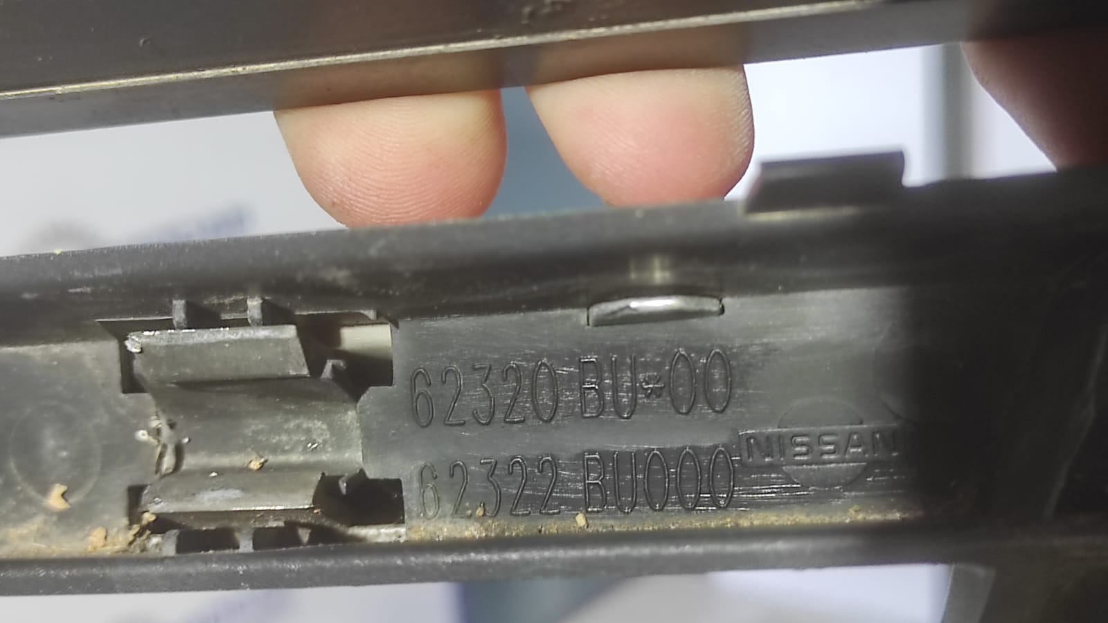 rejilla_delantera_62320bu00_nissan_almera_tino_v10m