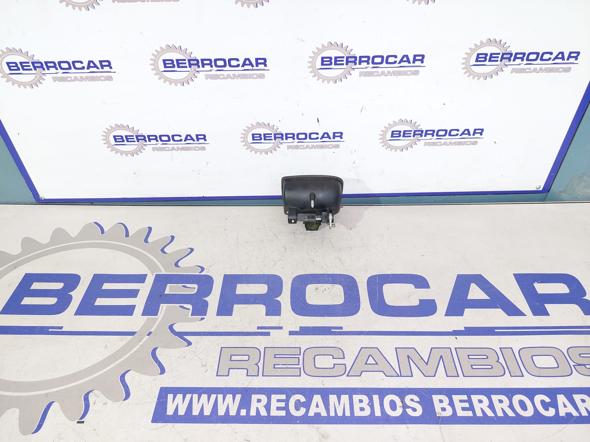 maneta_exterior_porton_6k0827565_seat_ibiza_6l1