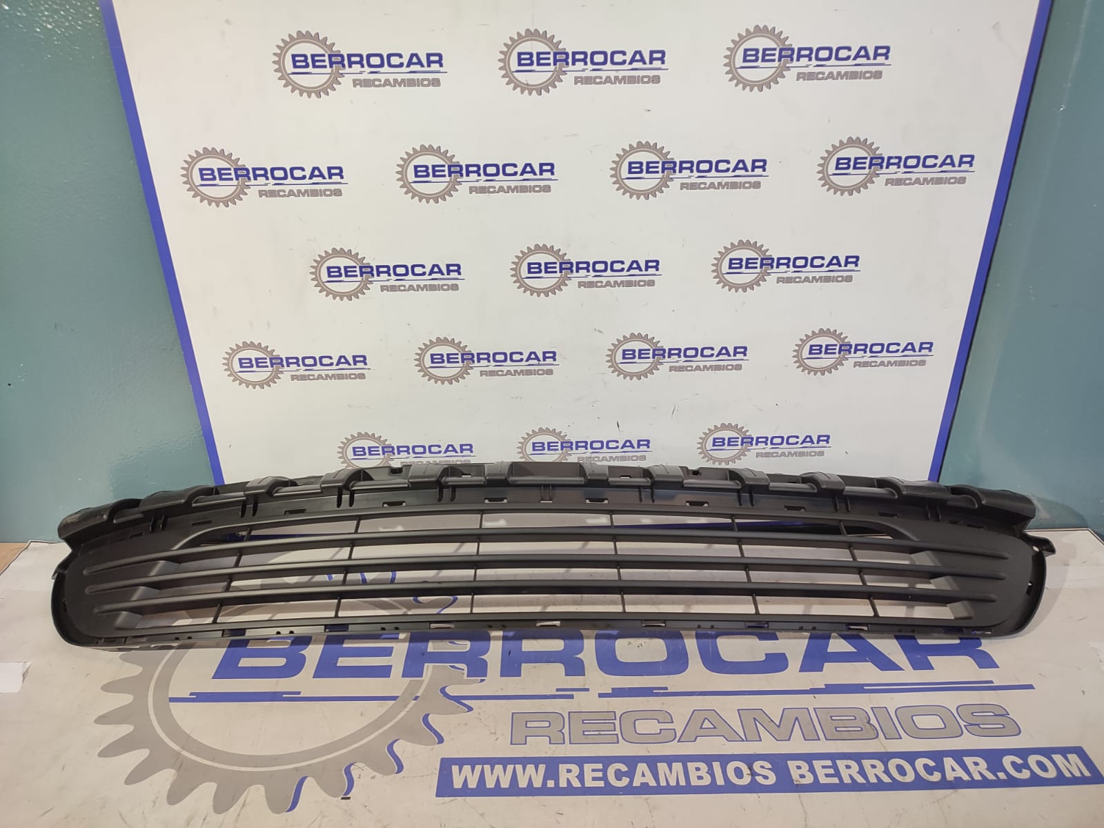 rejilla_delantera_622543504r_renault_trafic_combi