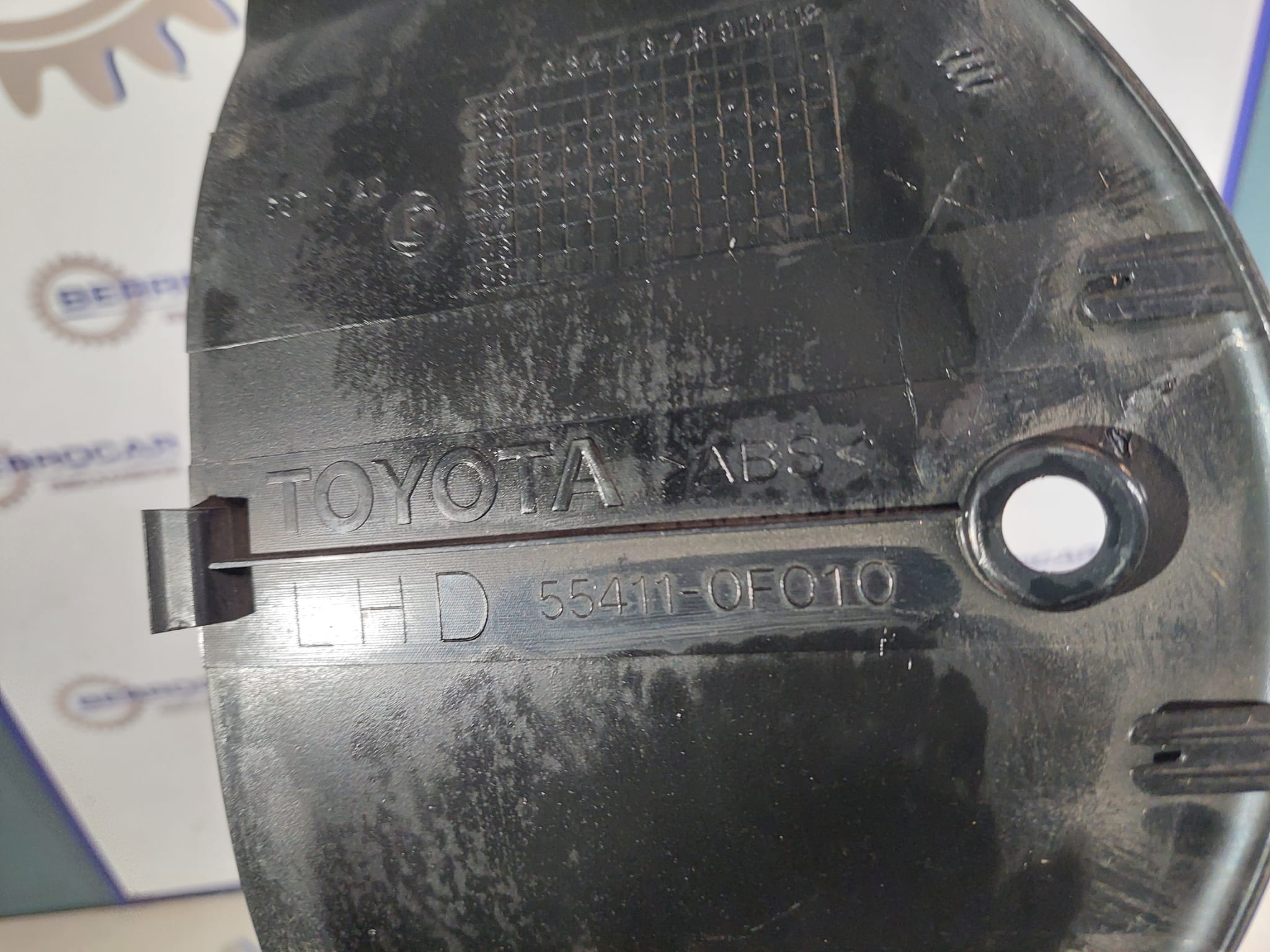 recubrimiento_columna_direccion_554110f010_toyota_corolla_verso_r1_2_2_d_cat