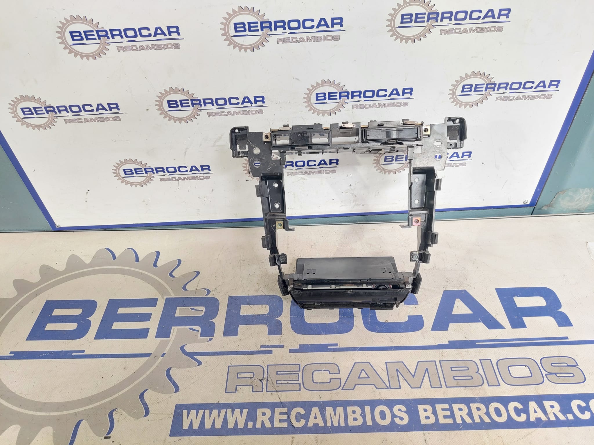 consola_central_4b0858005_audi_a6_berlina_4b2_2_5_v6_24v_tdi