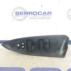 mando_elevalunas_delantero_izquierdo_7423242070_toyota_rav_4_a3