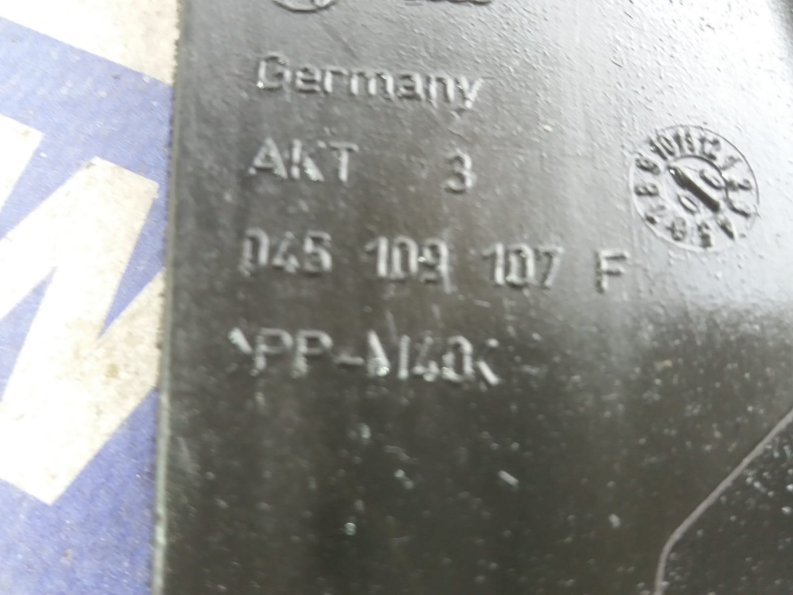 tapa_distribucion_045109107_volkswagen_t5_transporter_furgoneta_1_9_tdi_cat_brs