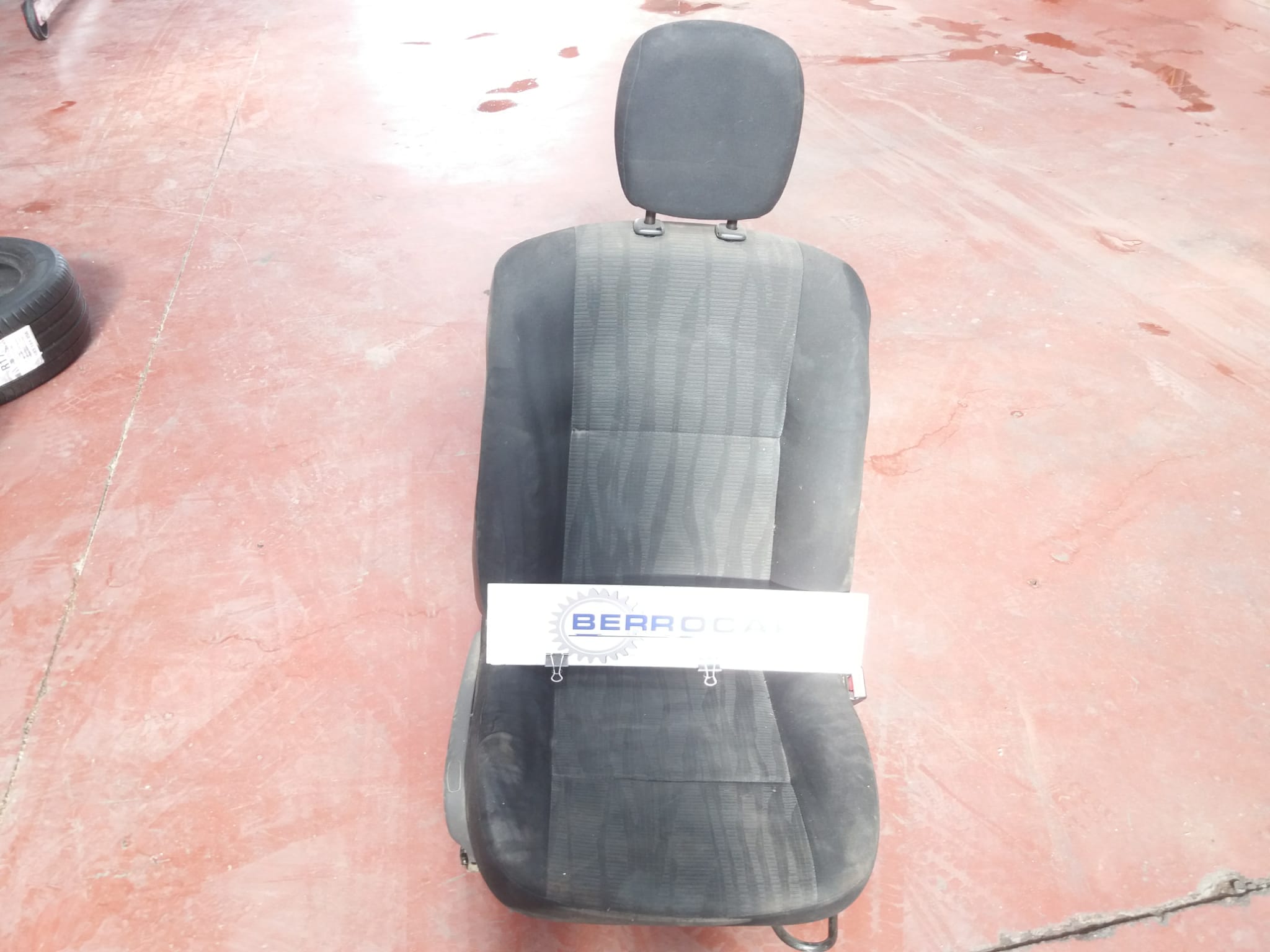asiento_delantero_derecho_8201452816_dacia_duster_hs_1_5_dci_4x4_hsmc_hsmd
