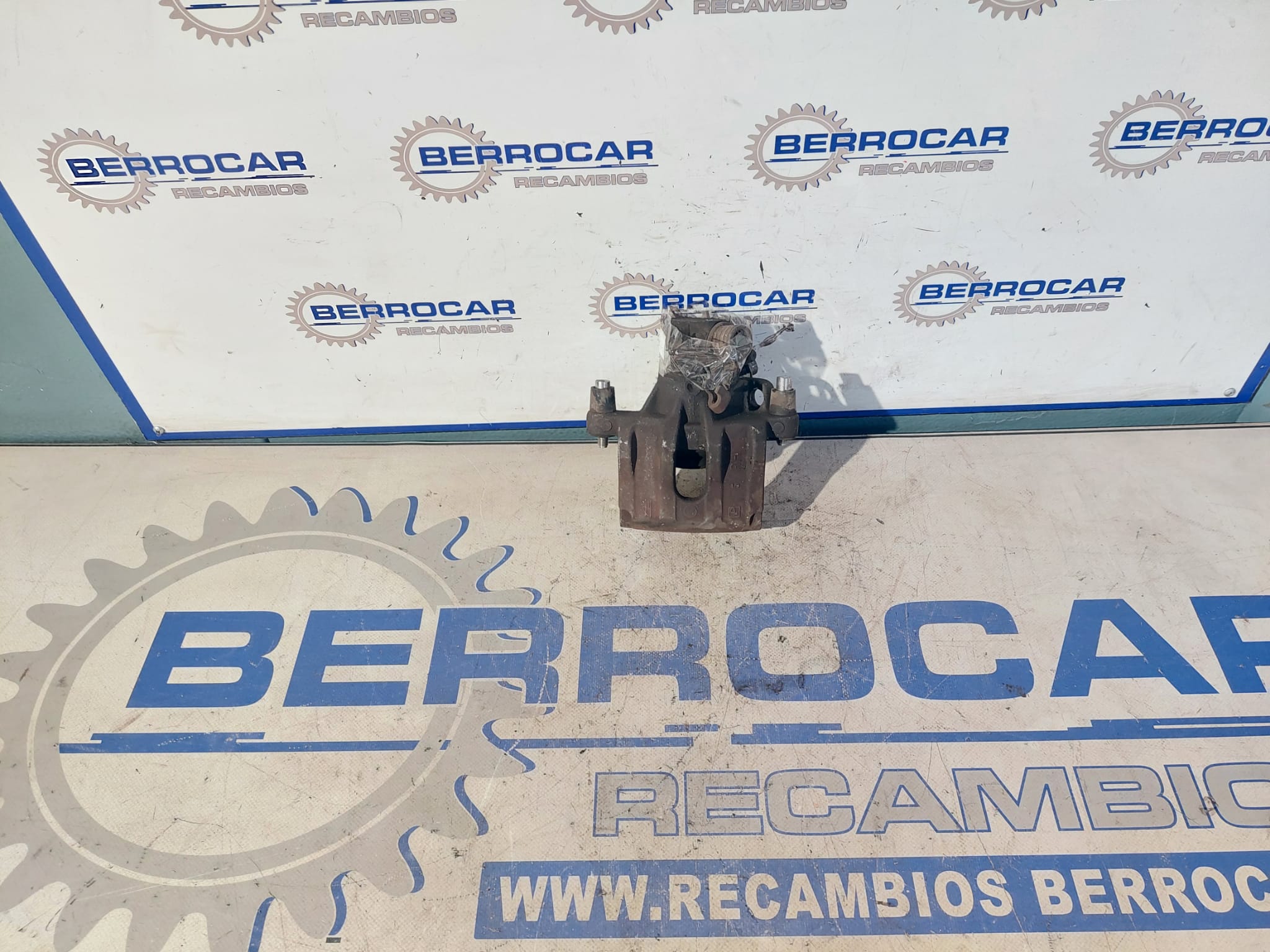 pinza_de_freno_delantera_izquierda_bpyk_33_71xa_mazda_3_berlina_bk_1_6_16v_cat