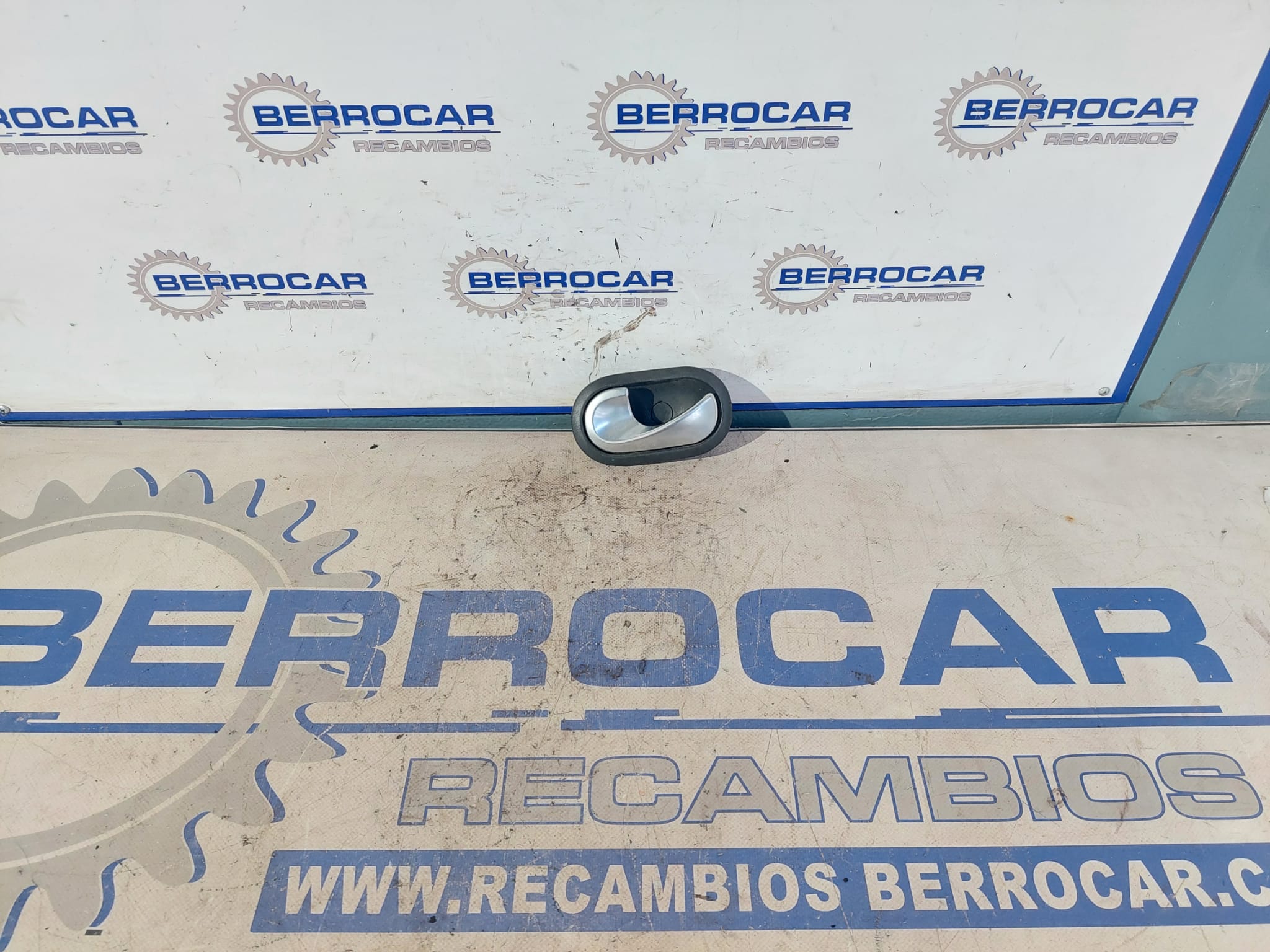 maneta_interior_trasera_izquierda_8200028487_renault_megane_ii_classic_berlina_1_5_dci_diesel