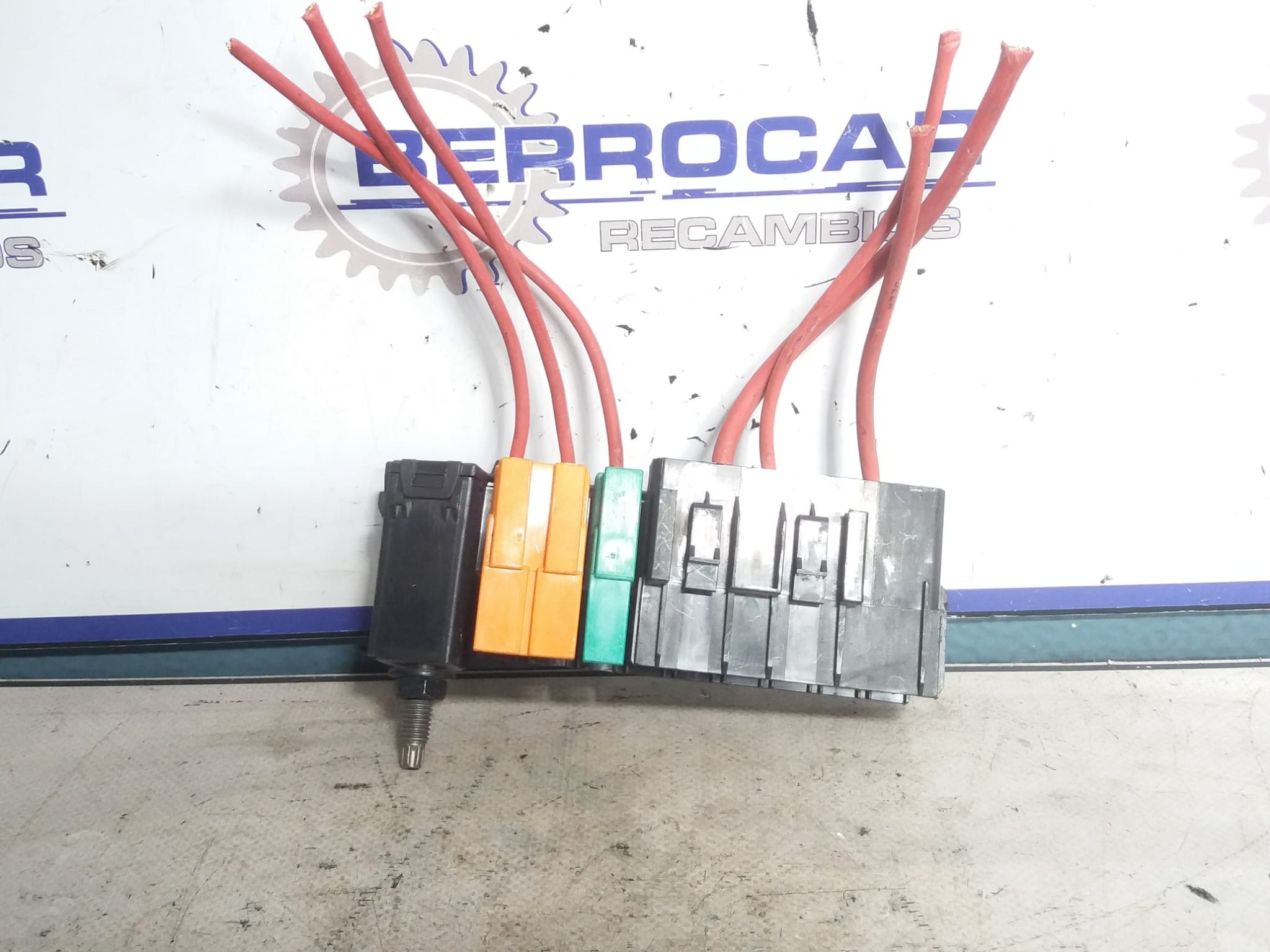 caja_reles_fusibles_241363873r_renault_kangoo_1_5_dci_diesel_fap