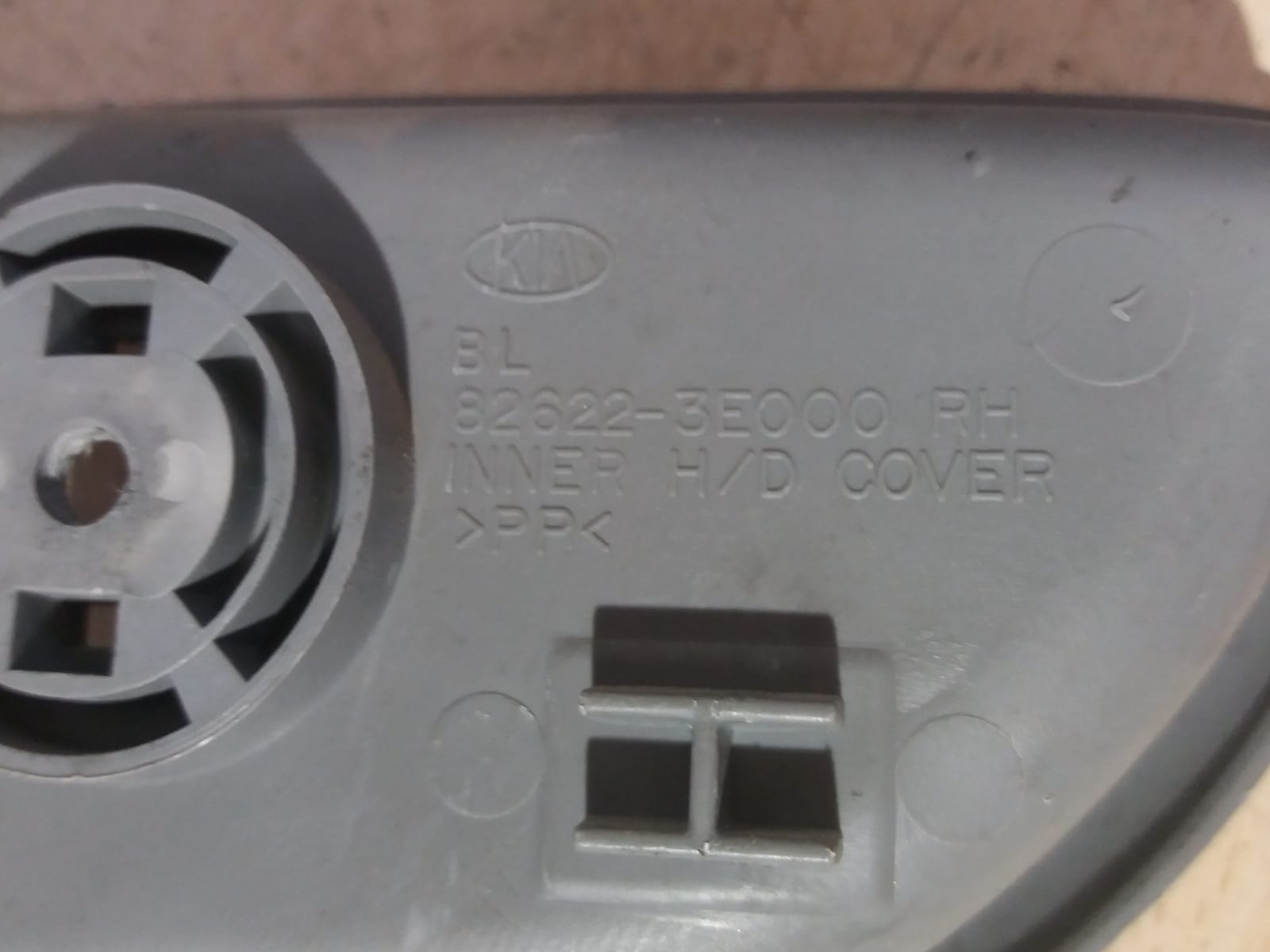 maneta_interior_trasera_derecha_826223e000_kia_sorento_2_5_crdi