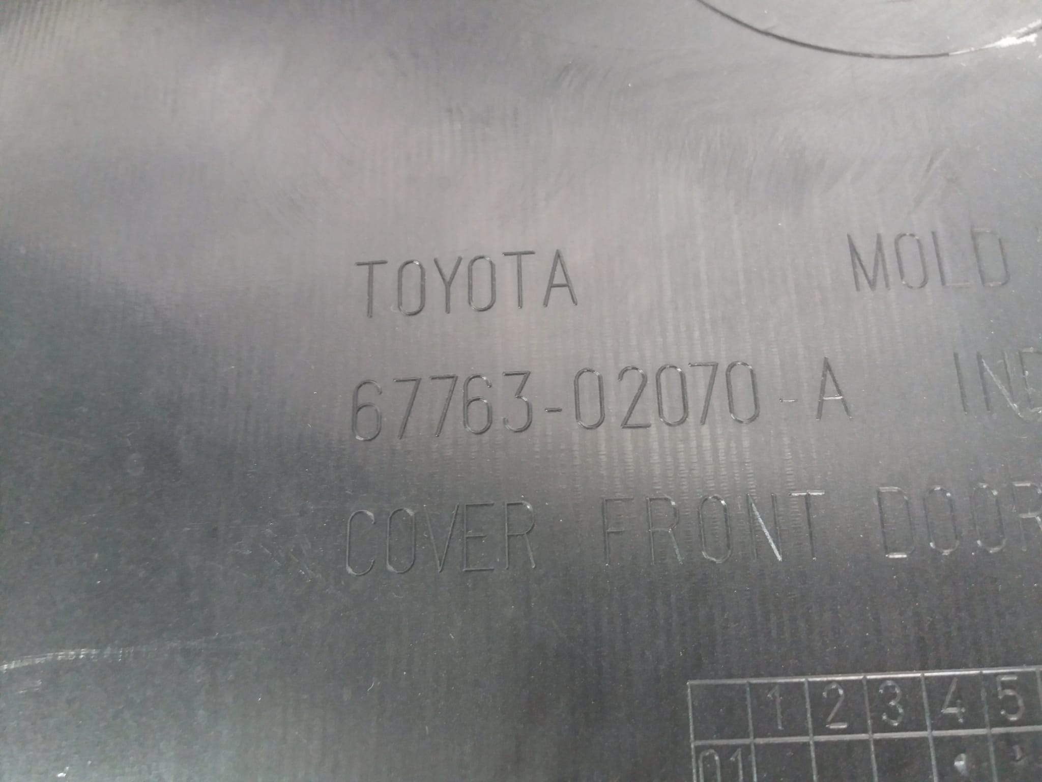 guarnecido_puerta_delantera_derecha_6776302070_toyota_corolla_e12_1_4_turbodiesel_cat