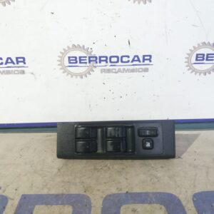 mando_elevalunas_delantero_izquierdo_848200f030_toyota_corolla_verso_r1_2_2_d_cat