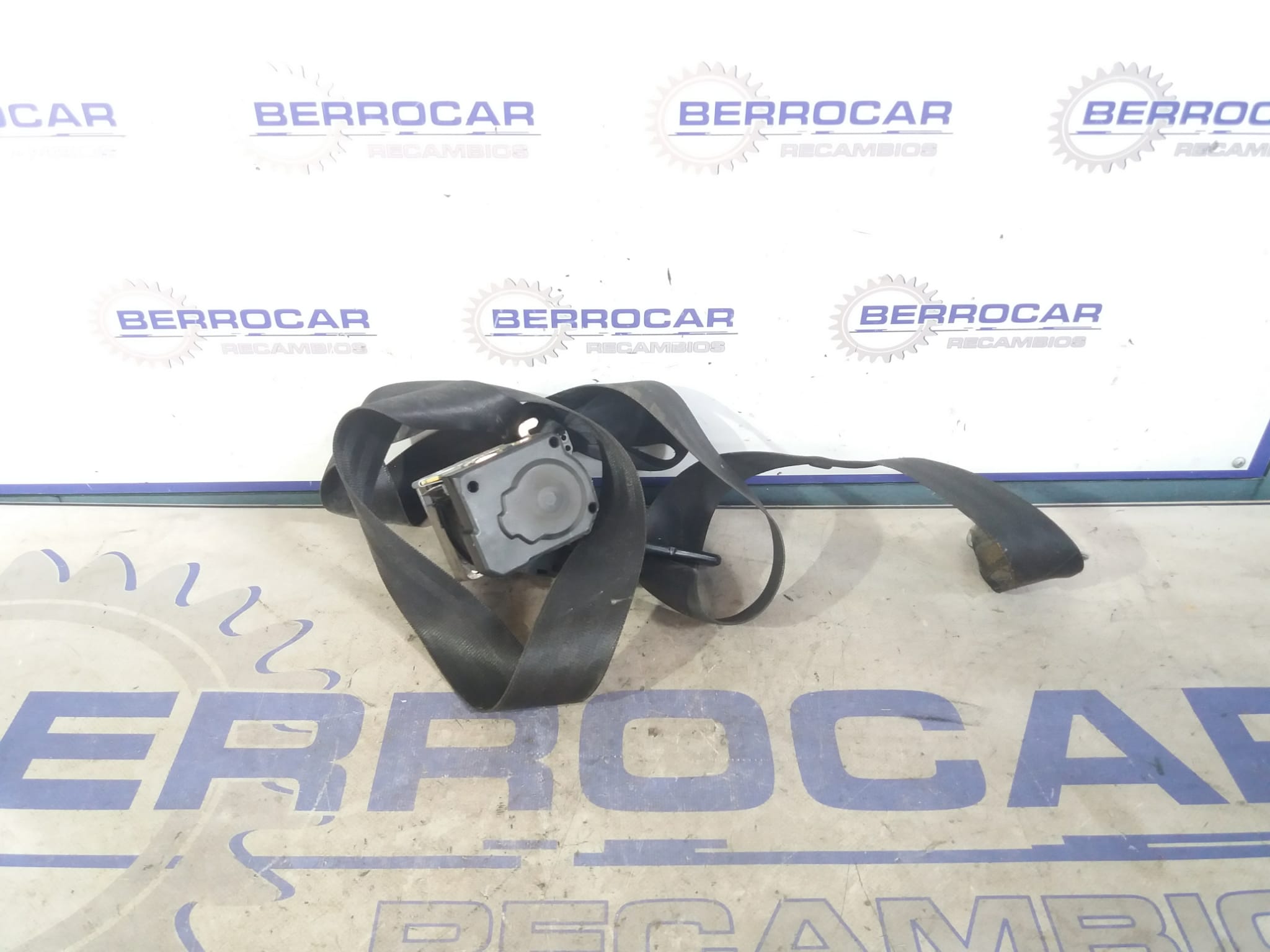 cinturon_seguridad_delantero_derecho_3b1857706b_volkswagen_passat_berlina_3b3_1_9_tdi