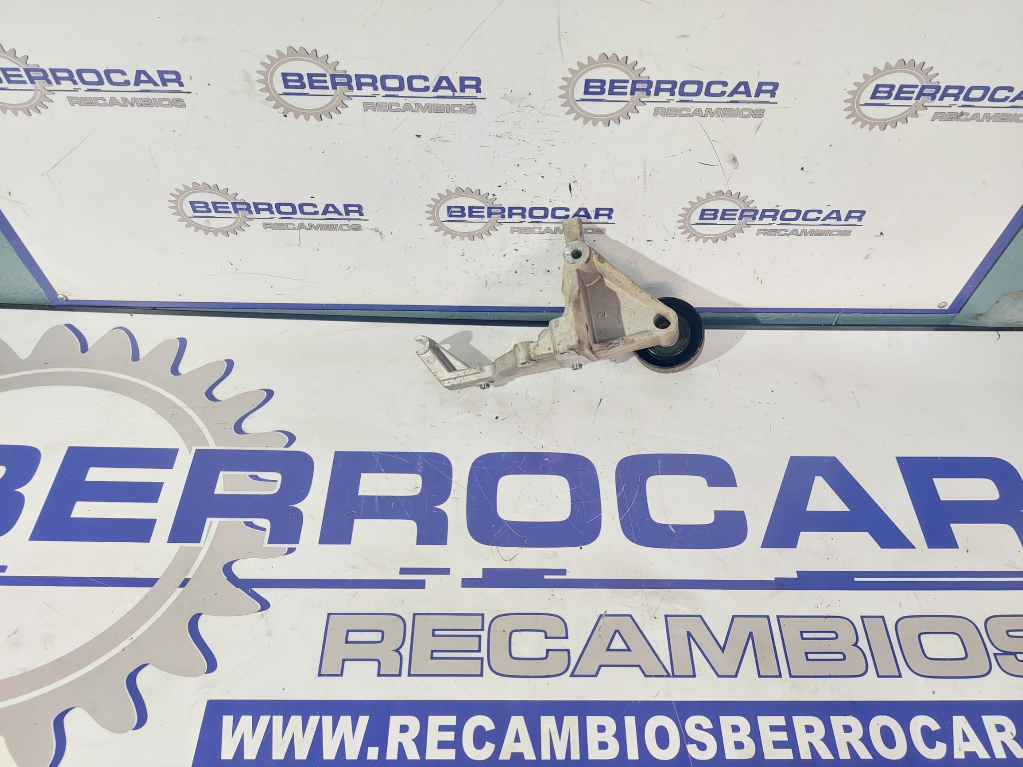 soporte_alternador_374724a011_kia_sorento_2_5_crdi