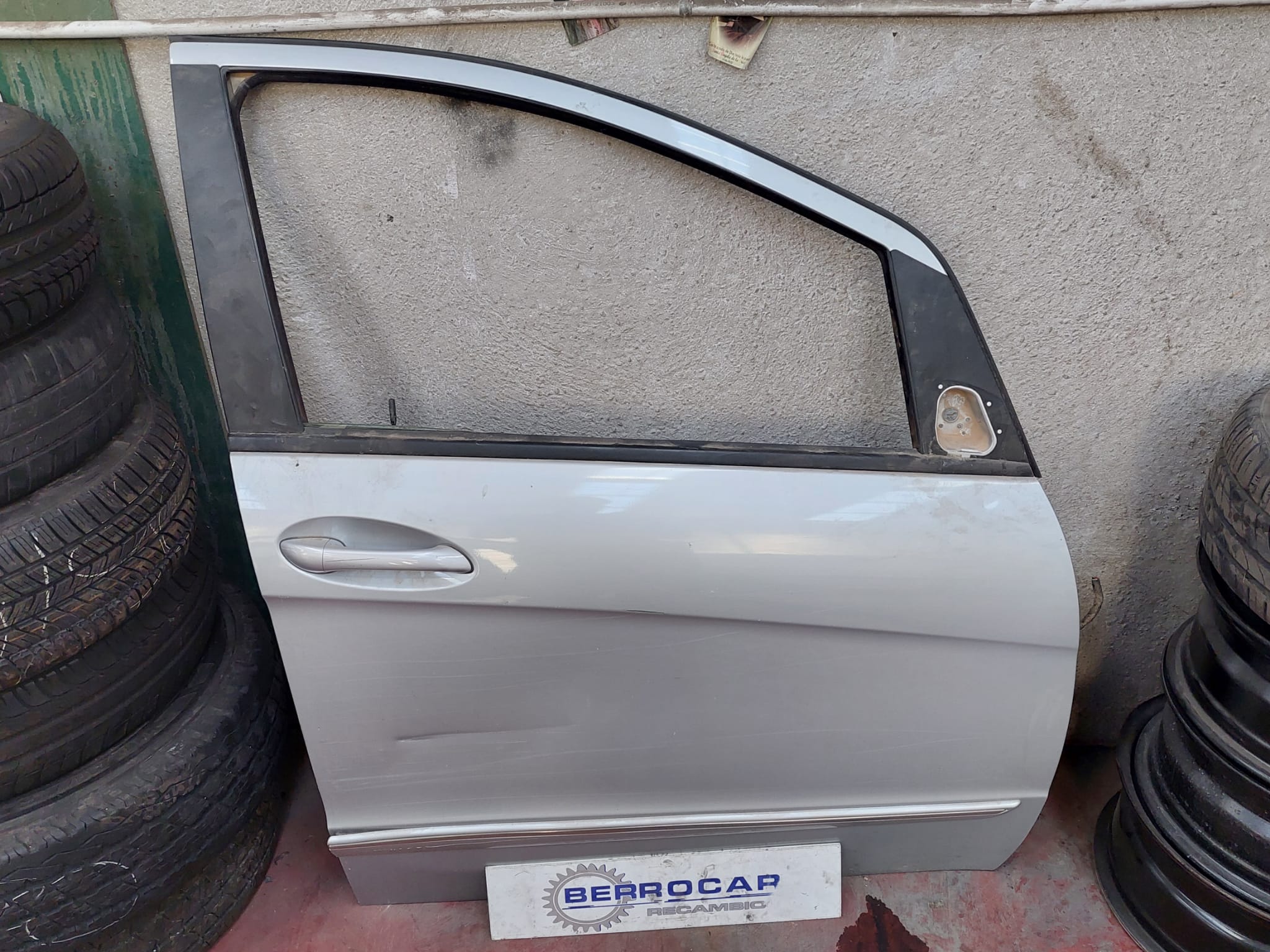 puerta_delantera_derecha_a1697202205_mercedes_benz_clase_a_w169_1_7_cat