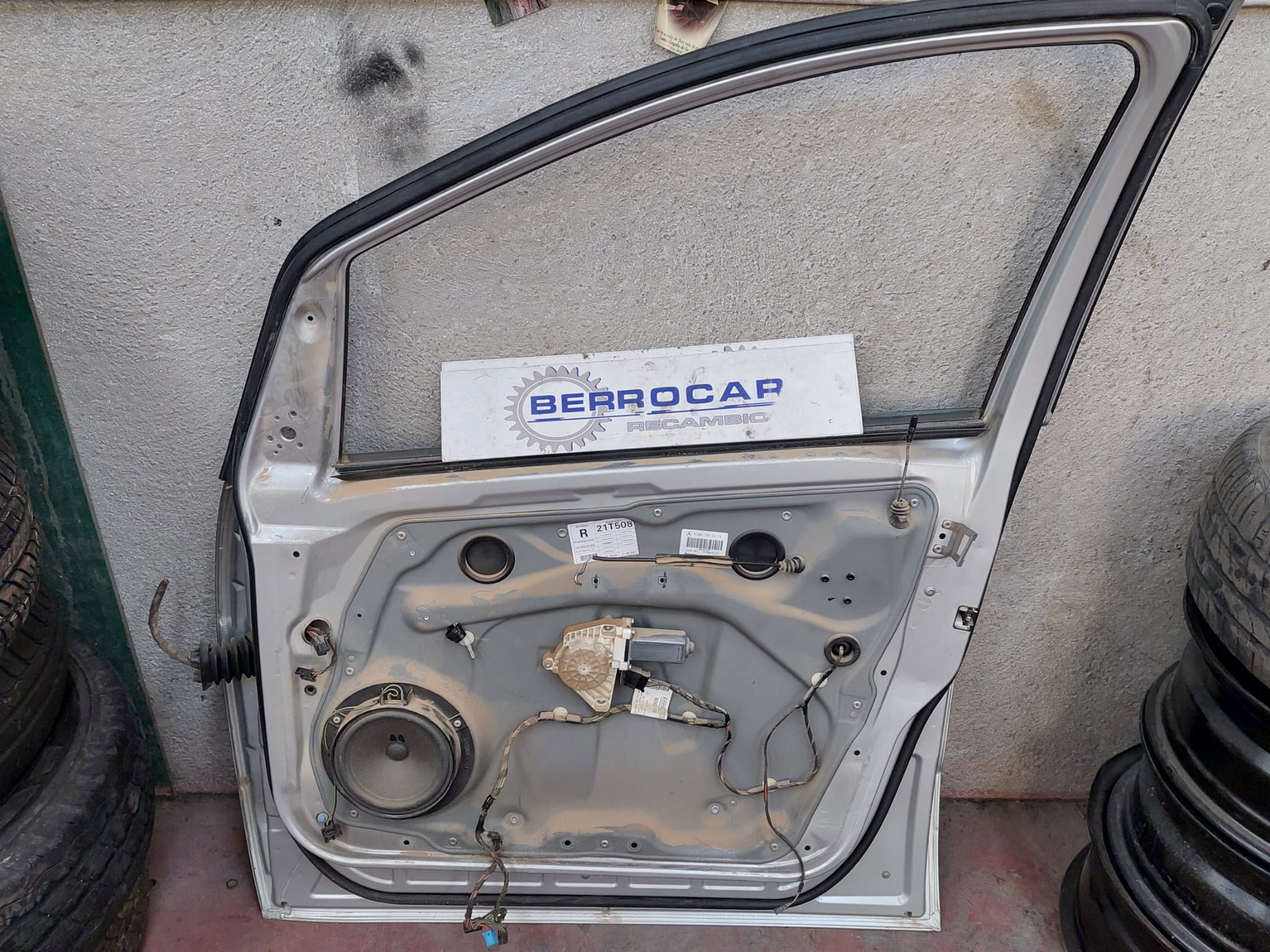 puerta_delantera_derecha_a1697202205_mercedes_benz_clase_a_w169_1_7_cat