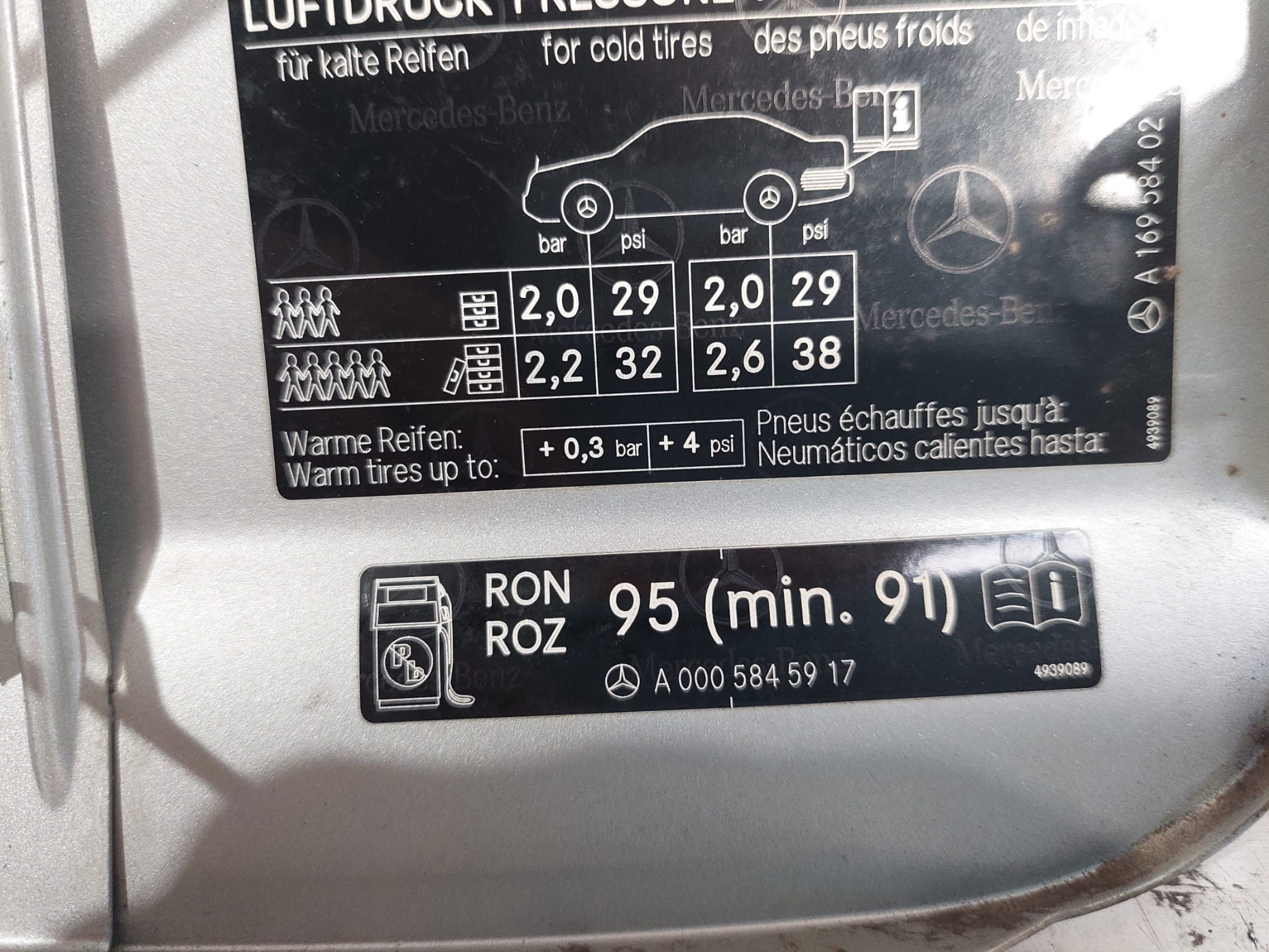 tapa_exterior_combustible_a0005845917_mercedes_benz_clase_a_w169_1_7_cat