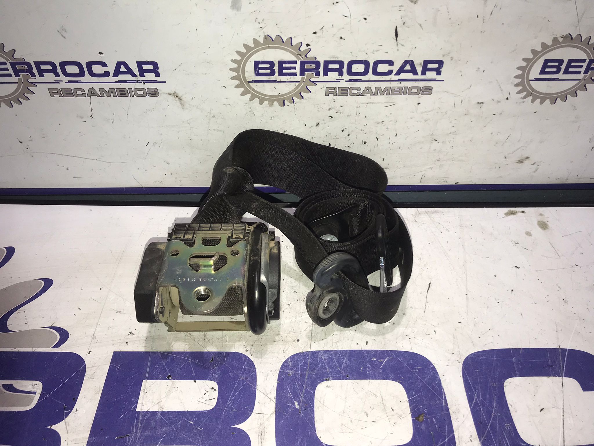 cinturon_seguridad_delantero_izquierdo_607718000_mercedes_benz_clase_a_w169_1_7_cat