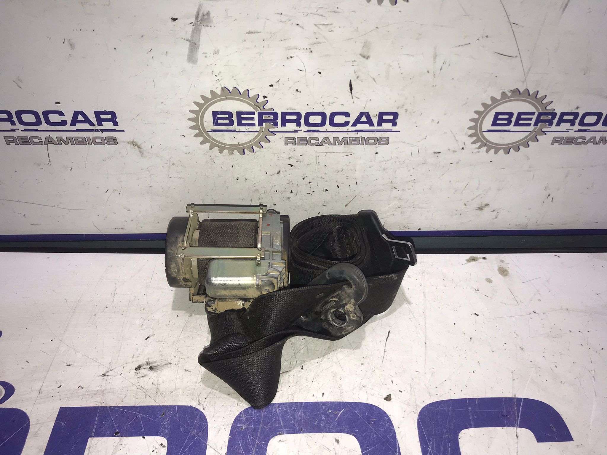 cinturon_seguridad_delantero_izquierdo_607718000_mercedes_benz_clase_a_w169_1_7_cat