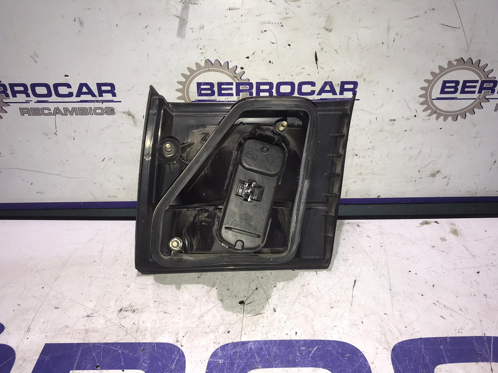 piloto_trasero_izquierdo_4831152_saab_9_3_berlina_2_0_cat