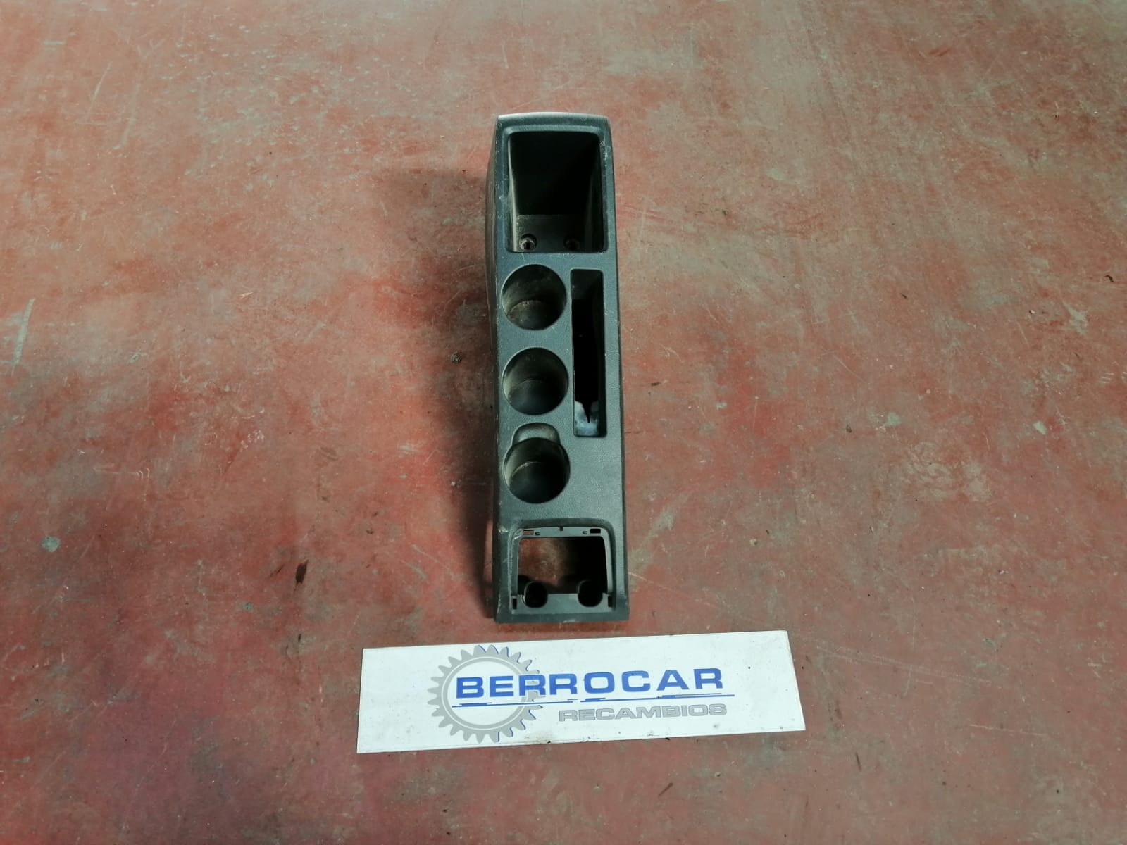 consola_central_589110f010_toyota_corolla_verso_r1_2_2_d_cat