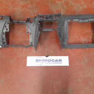 salpicadero_553030f010_toyota_corolla_verso_r1_2_2_d_cat