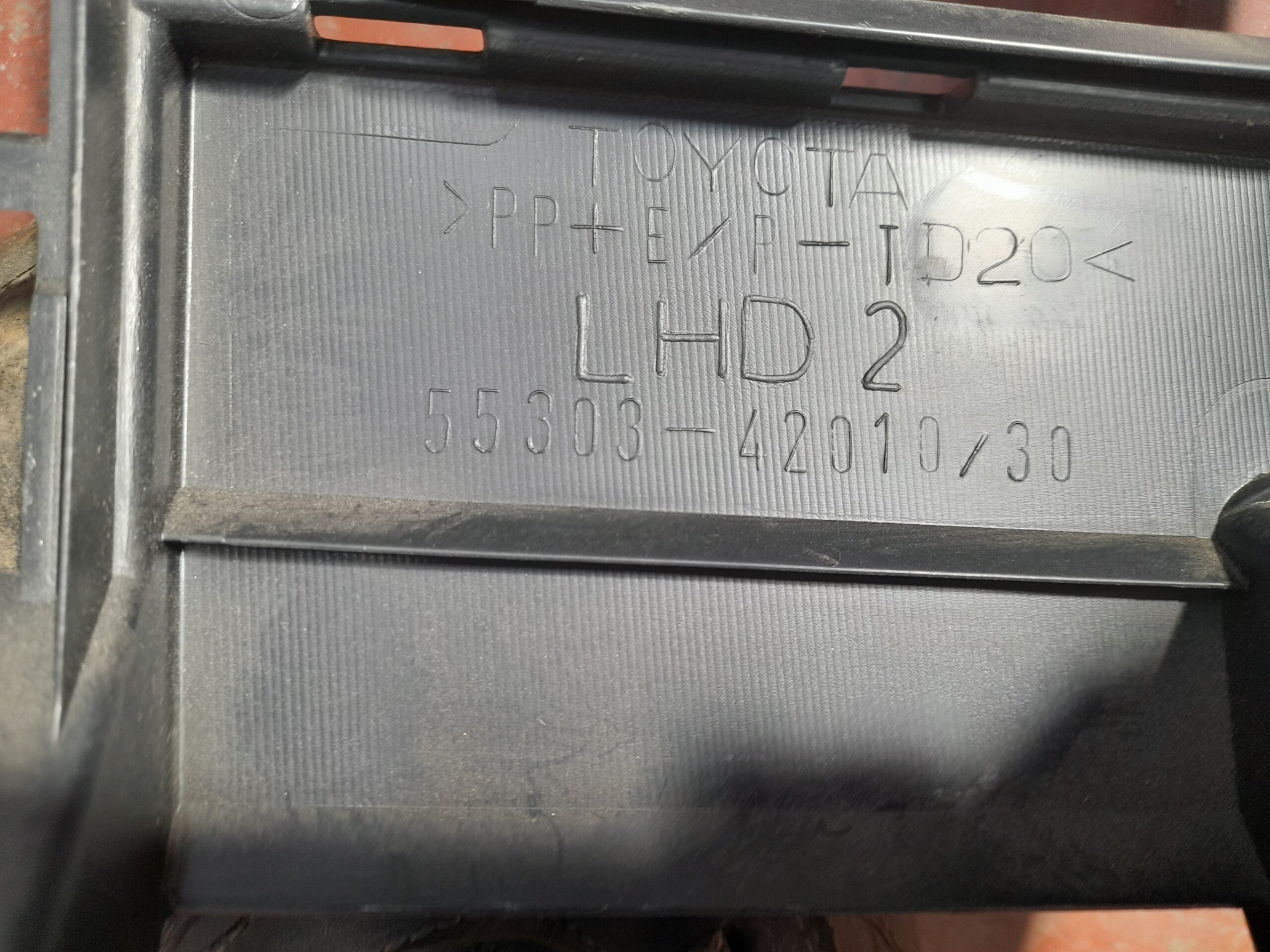 salpicadero_5530342010_toyota_rav_4_2_2_d_4d_cat