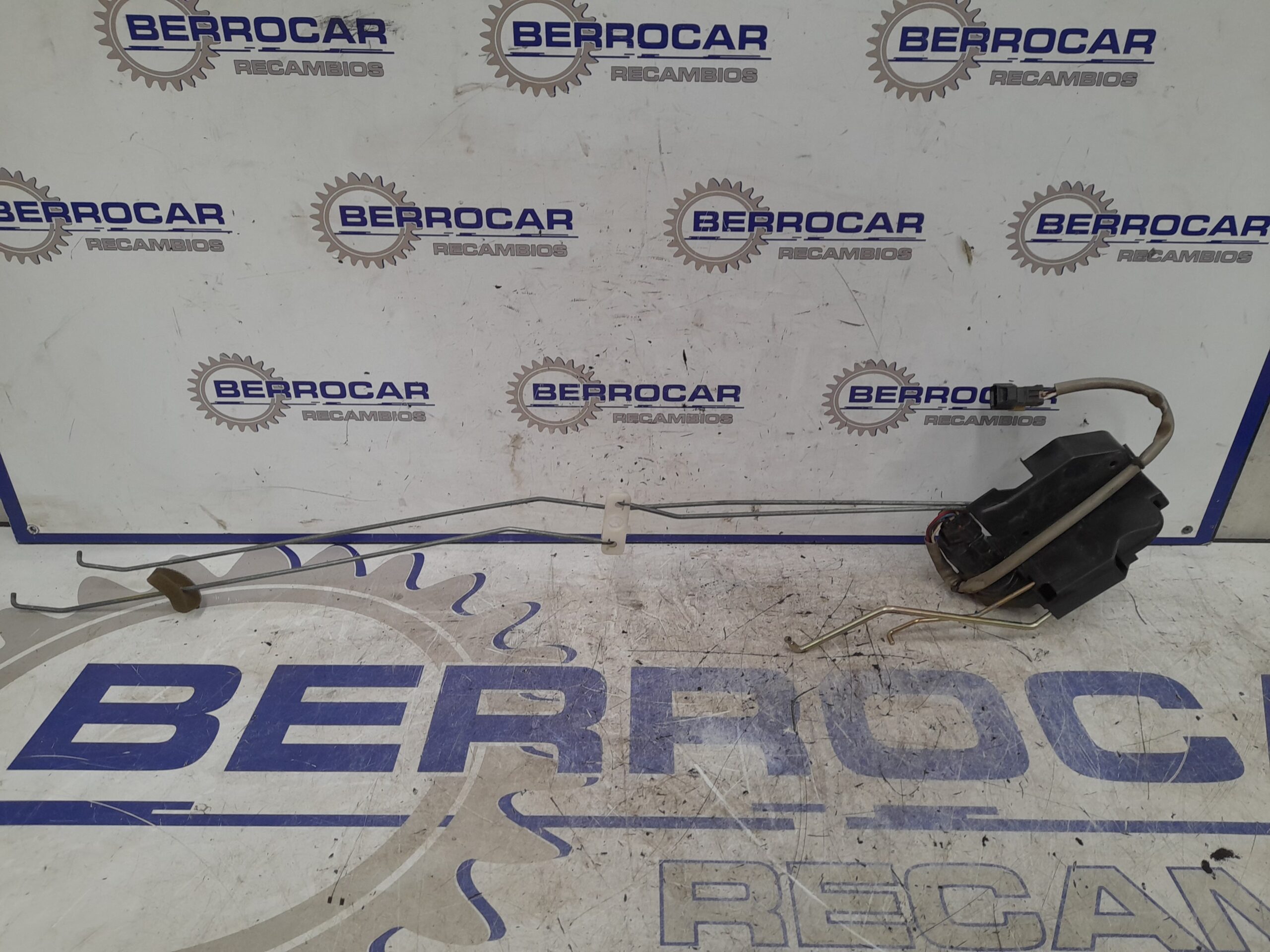 cerradura_puerta_delantera_derecha_81320_1c202_hyundai_getz_tb_1_1_12v_cat