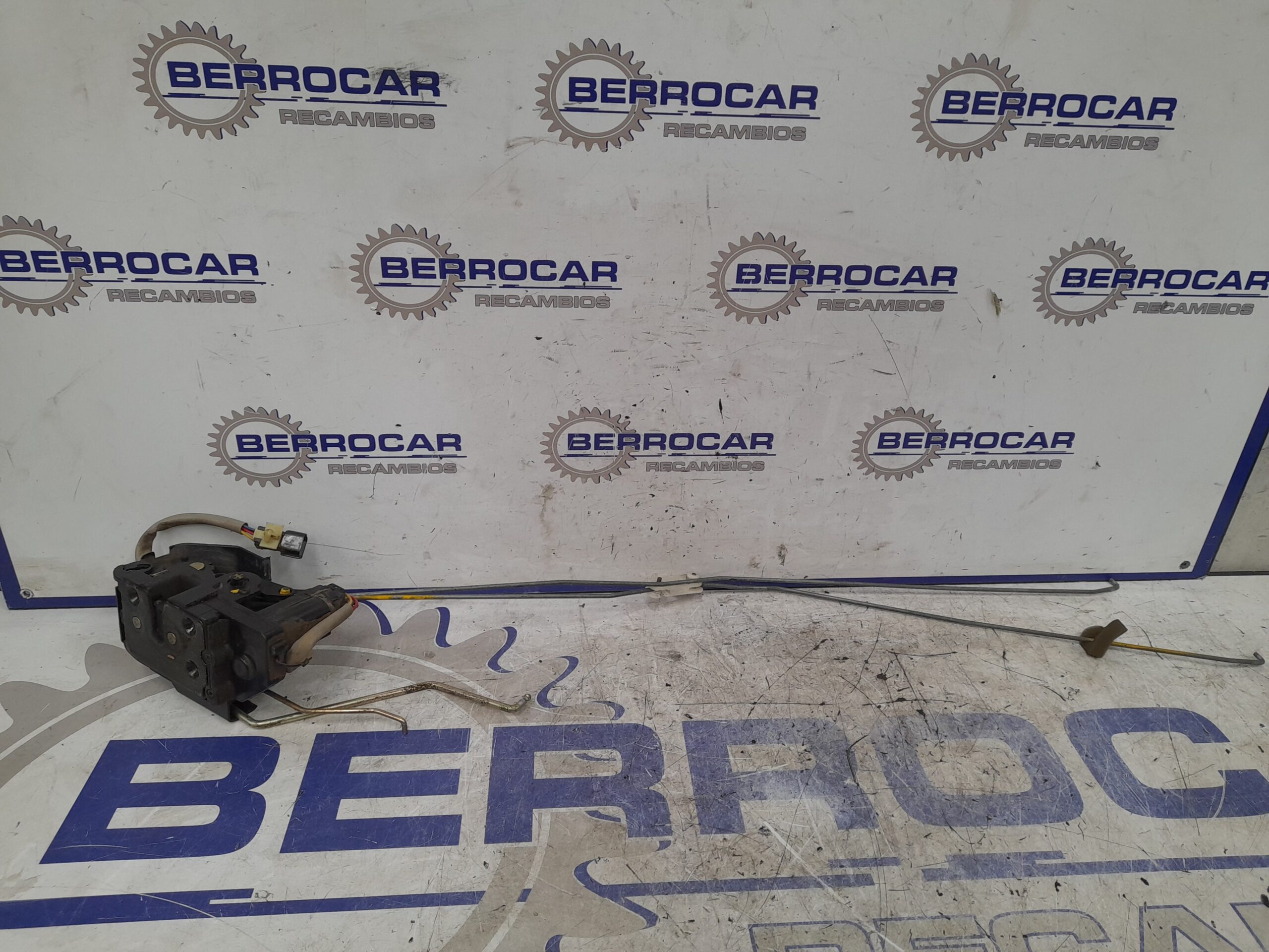 cerradura_puerta_delantera_derecha_81320_1c202_hyundai_getz_tb_1_1_12v_cat