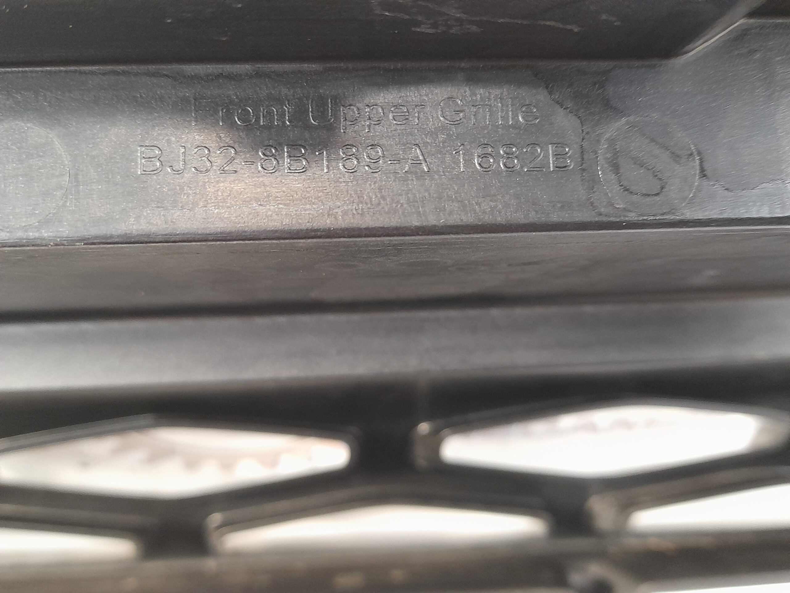 rejilla_delantera_bj328b189a1682b_land_rover_evoque