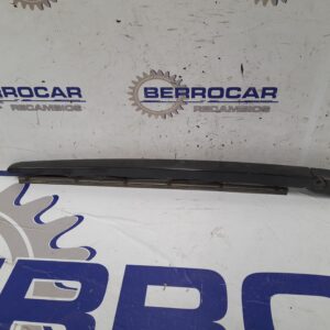 brazo_limpia_trasero_t729f6h_land_rover_discovery_4