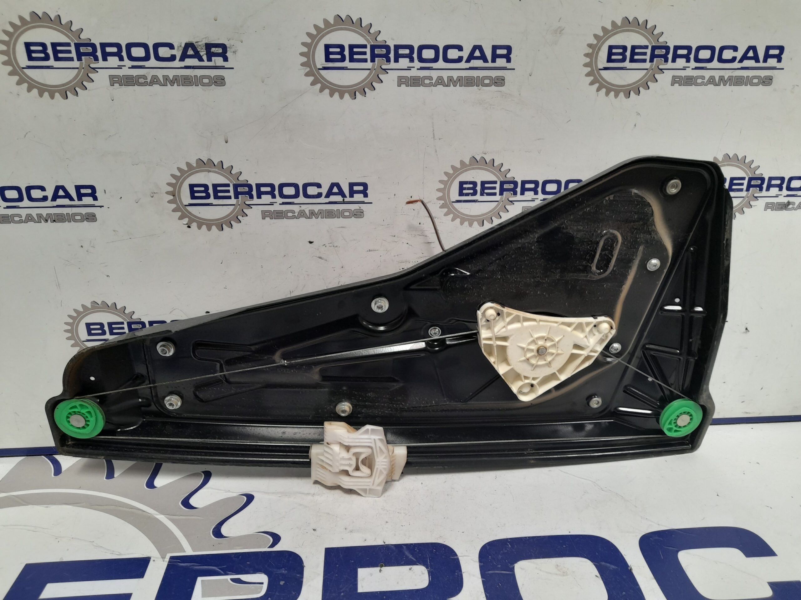 elevalunas_trasero_derecho_ah2227000aa_land_rover_discovery