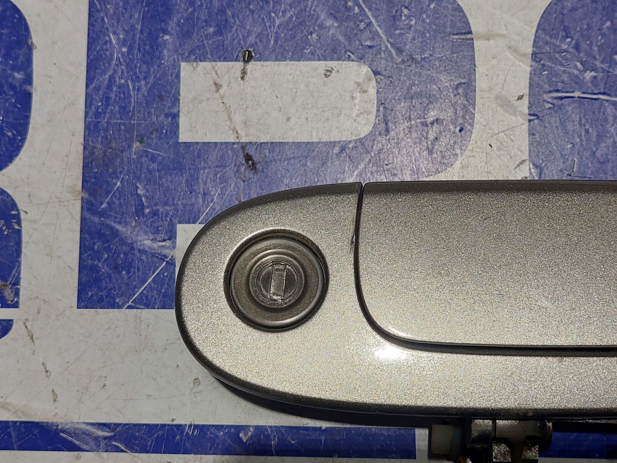 maneta_exterior_delantera_izquierda_692060d030b2_toyota_yaris_ncp1_nlp1_scp1_1_0_cat