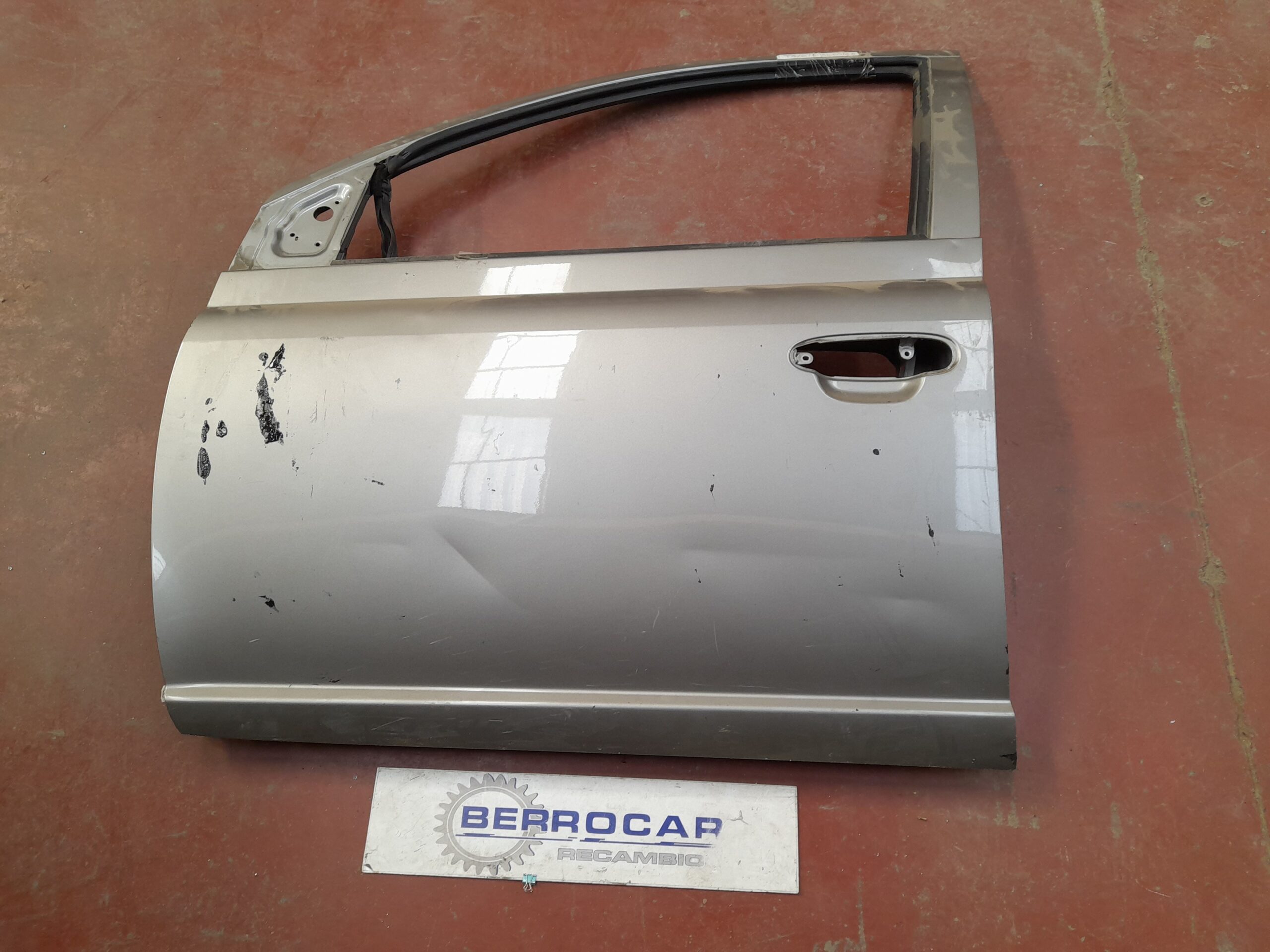 puerta_delantera_izquierda_670020d100_toyota_yaris_ncp1_nlp1_scp1_1_0_cat