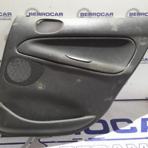 guarnecido_puerta_trasera_derecha_9638691677_peugeot_206_berlina_1_9_diesel
