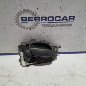maneta_interior_trasera_izquierda_9143_a4_peugeot_206_berlina_1_9_diesel