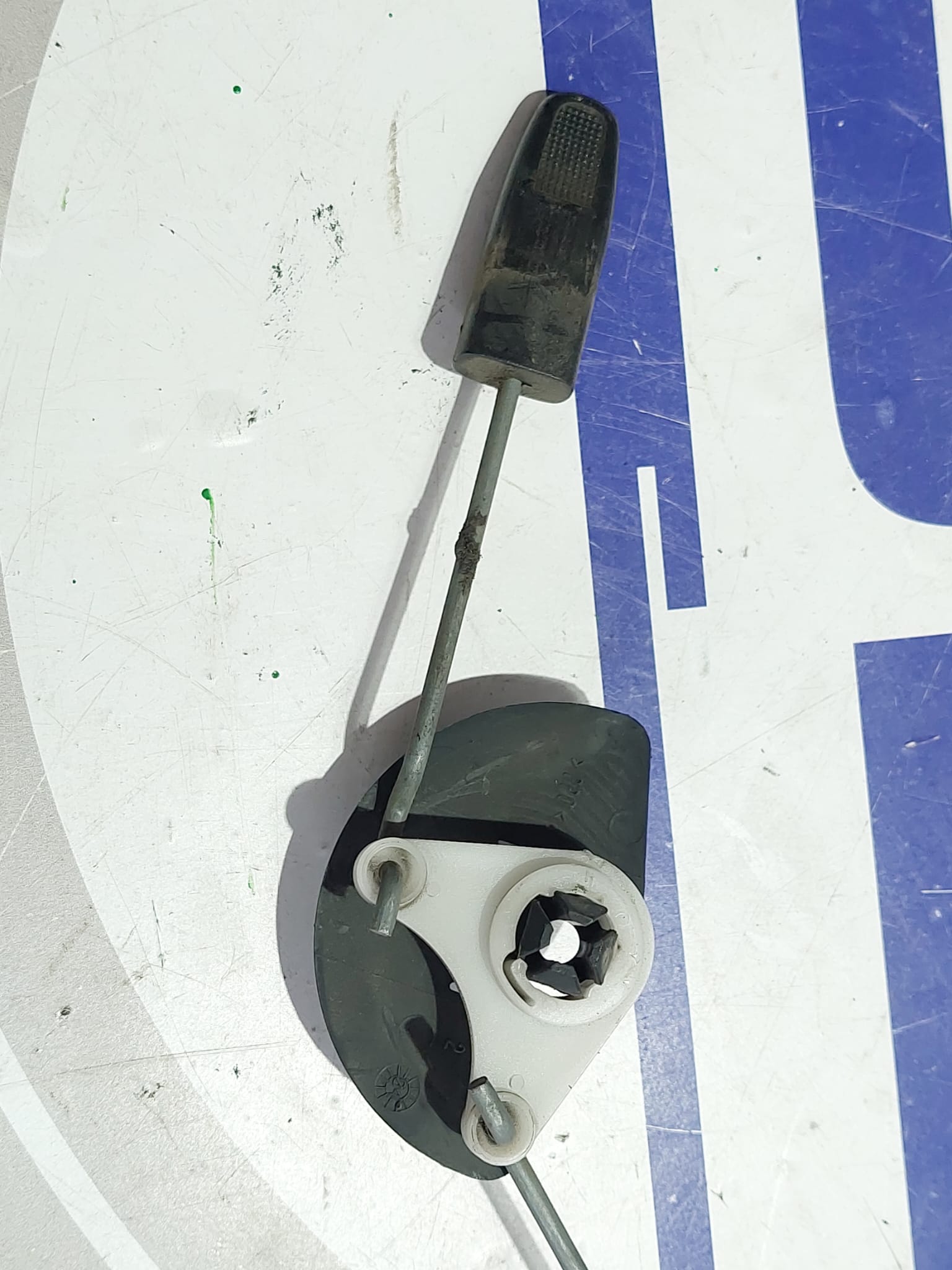 cerradura_puerta_trasera_izquierda_9137_72_peugeot_206_berlina_1_9_diesel