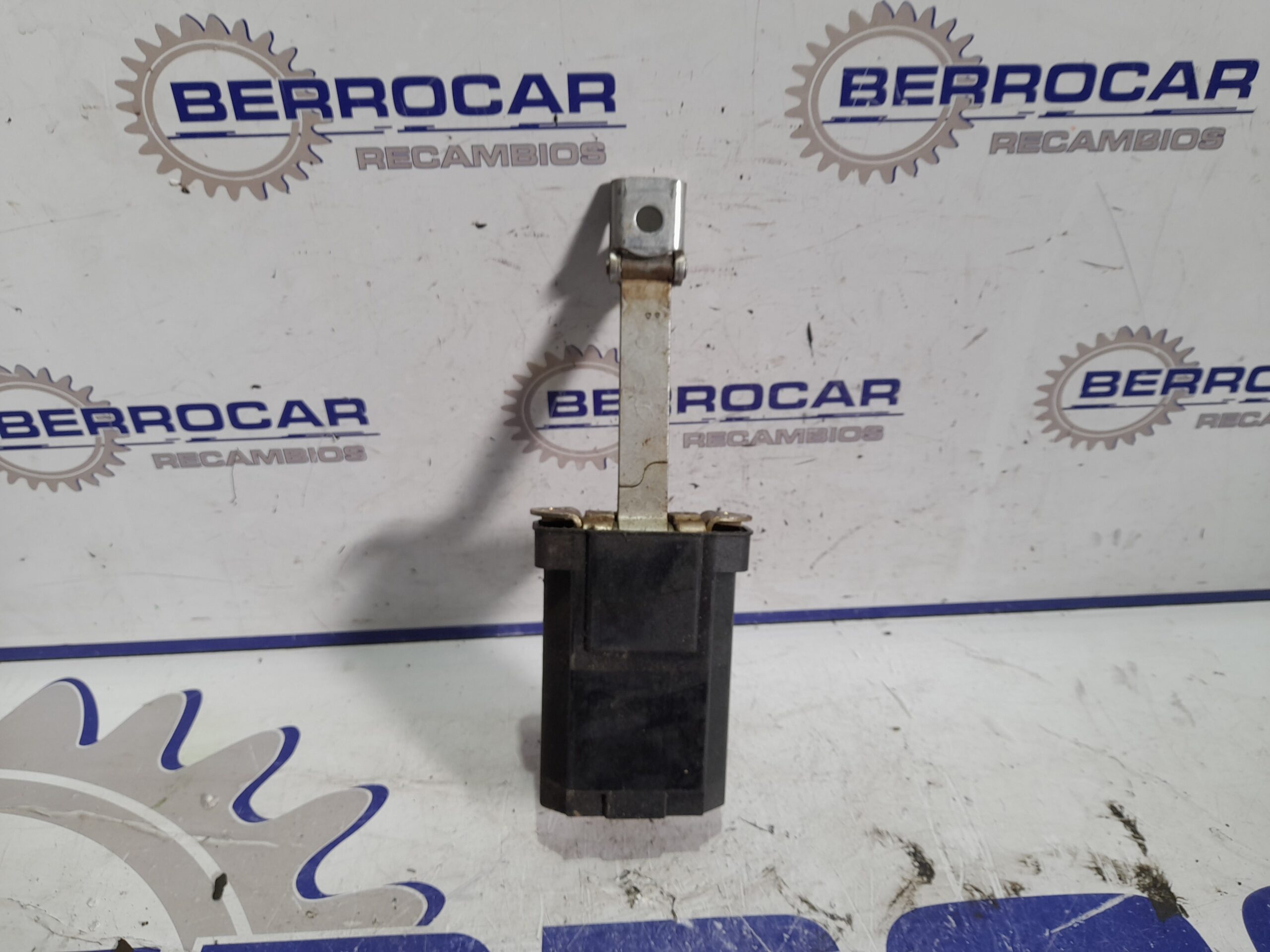 freno_de_puerta_mercedes_benz_clase_c_w203_berlina_2_2_cdi_cat