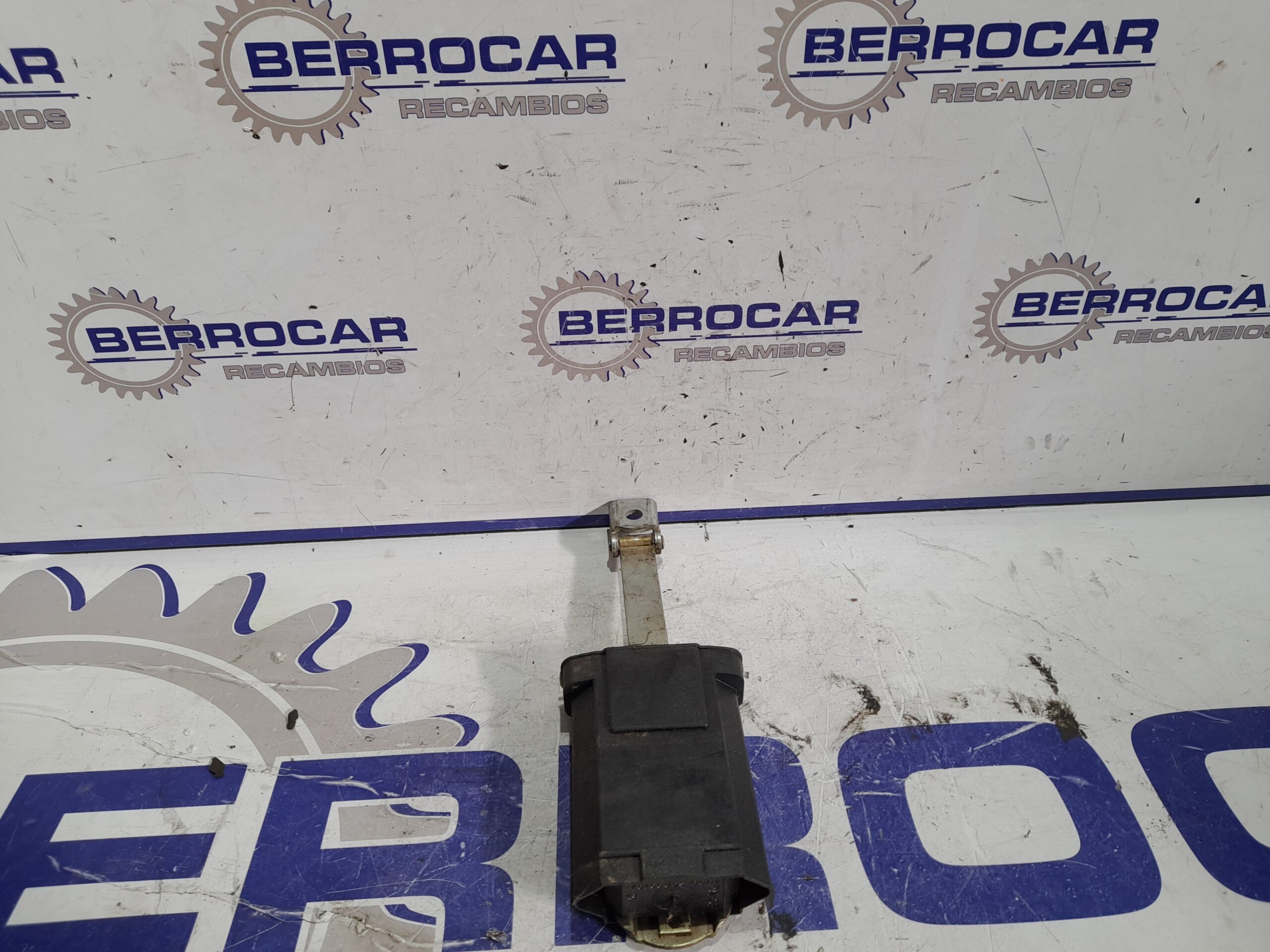 freno_de_puerta_mercedes_benz_clase_c_w203_berlina_2_2_cdi_cat